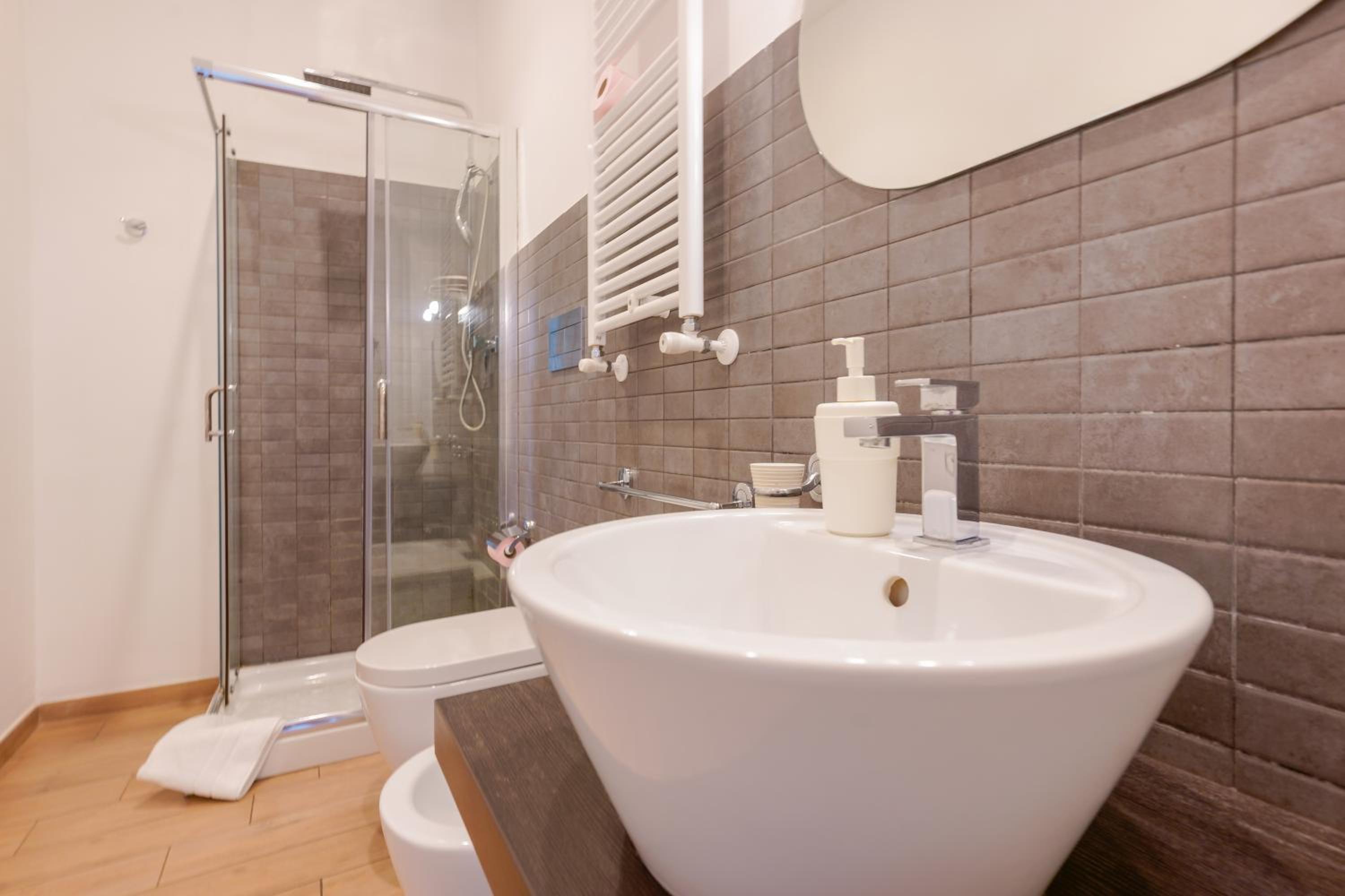 Suite with Sea View - Photo 5