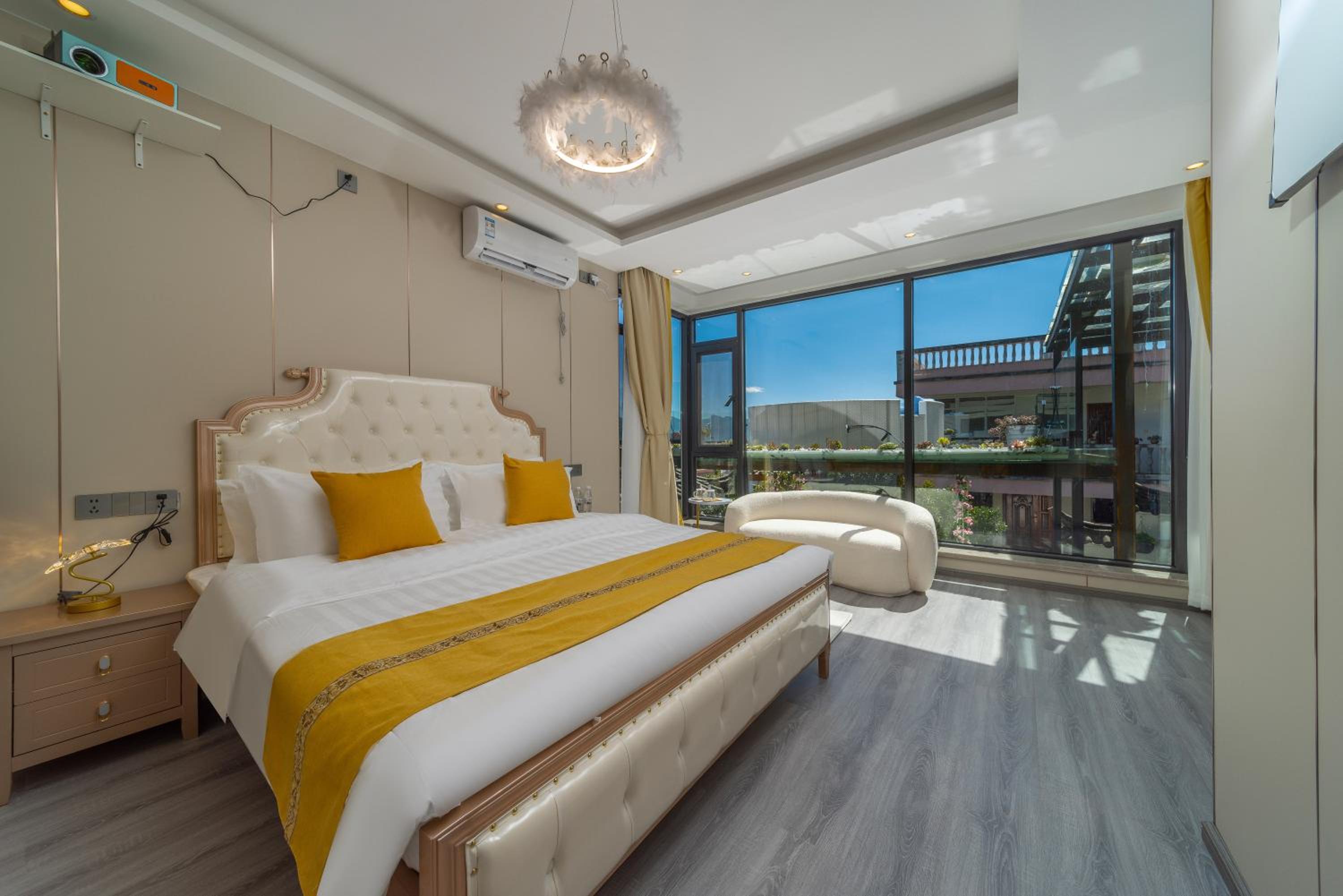 Queen Room With Balcony photo 1