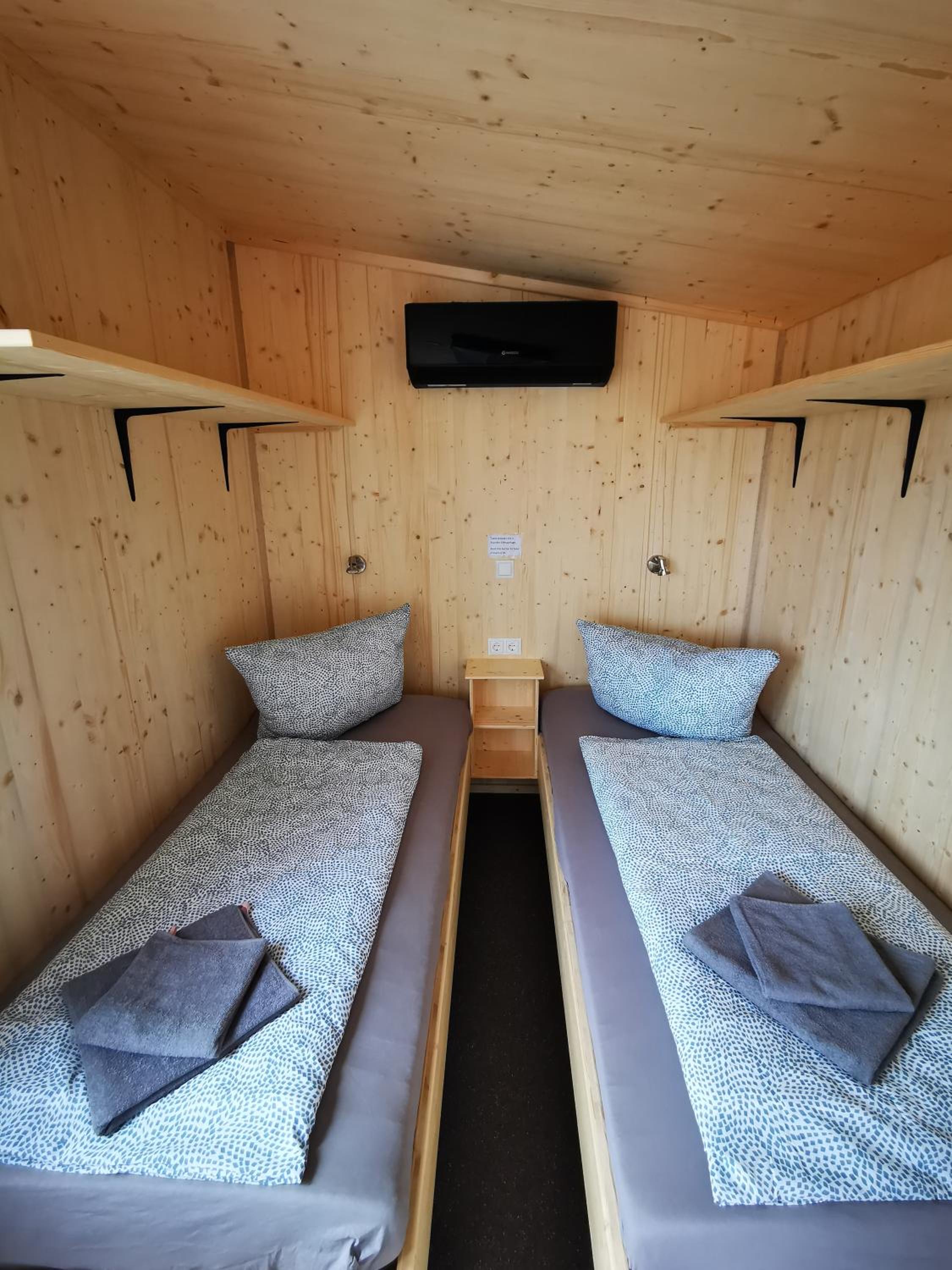 Mobile Home photo 1