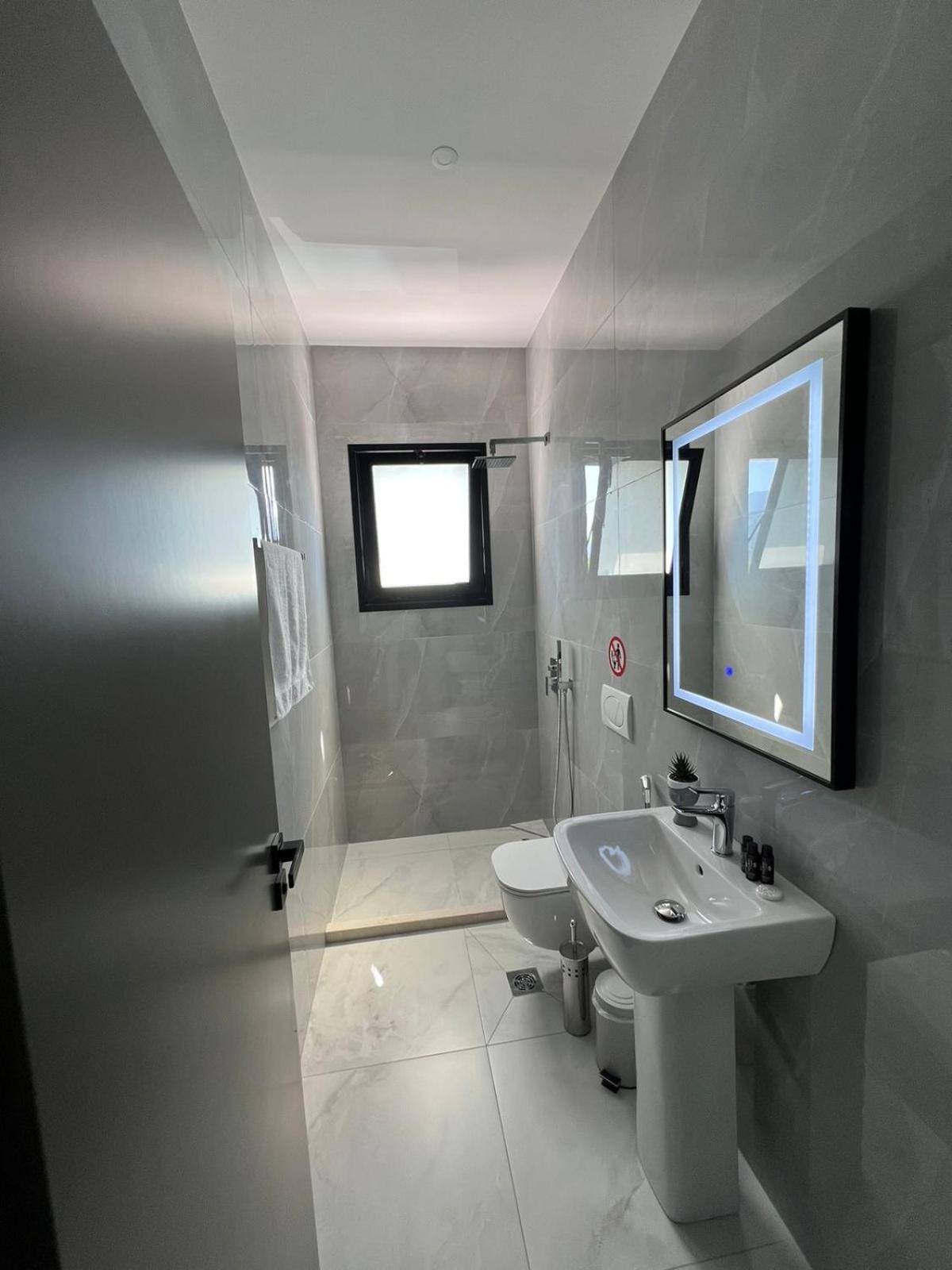 Deluxe Triple Room photo 2