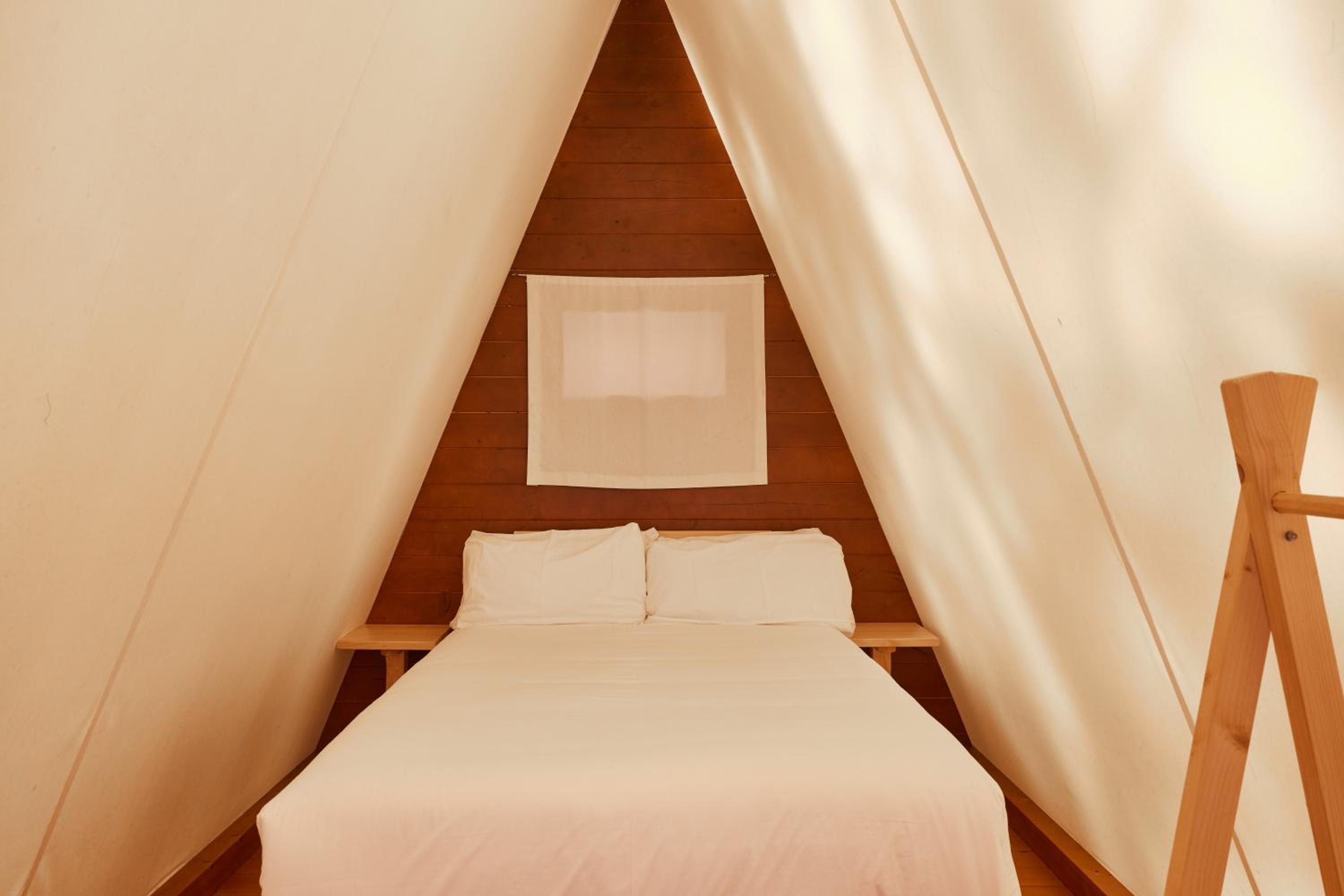 Glamping Breña con baño privado (para parejas)