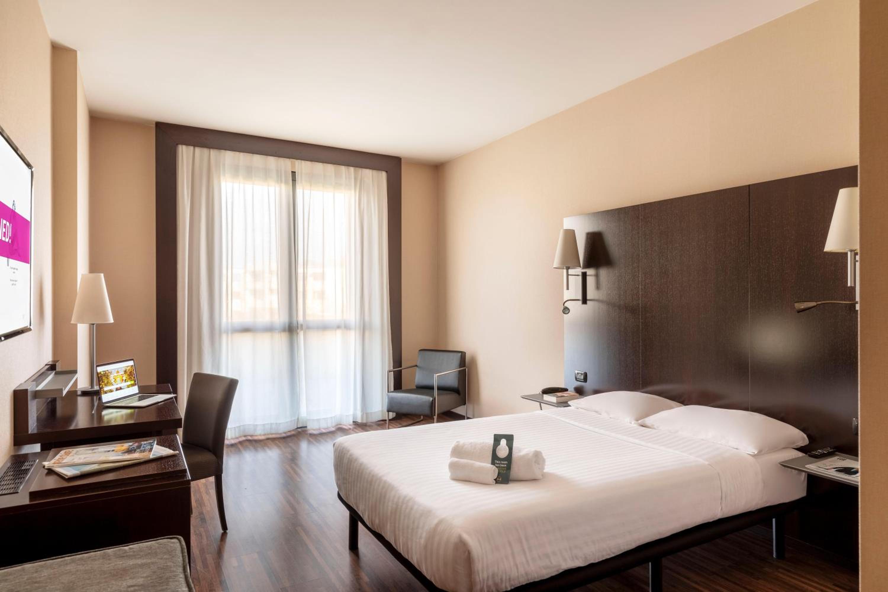 Single Room - Disability Access
