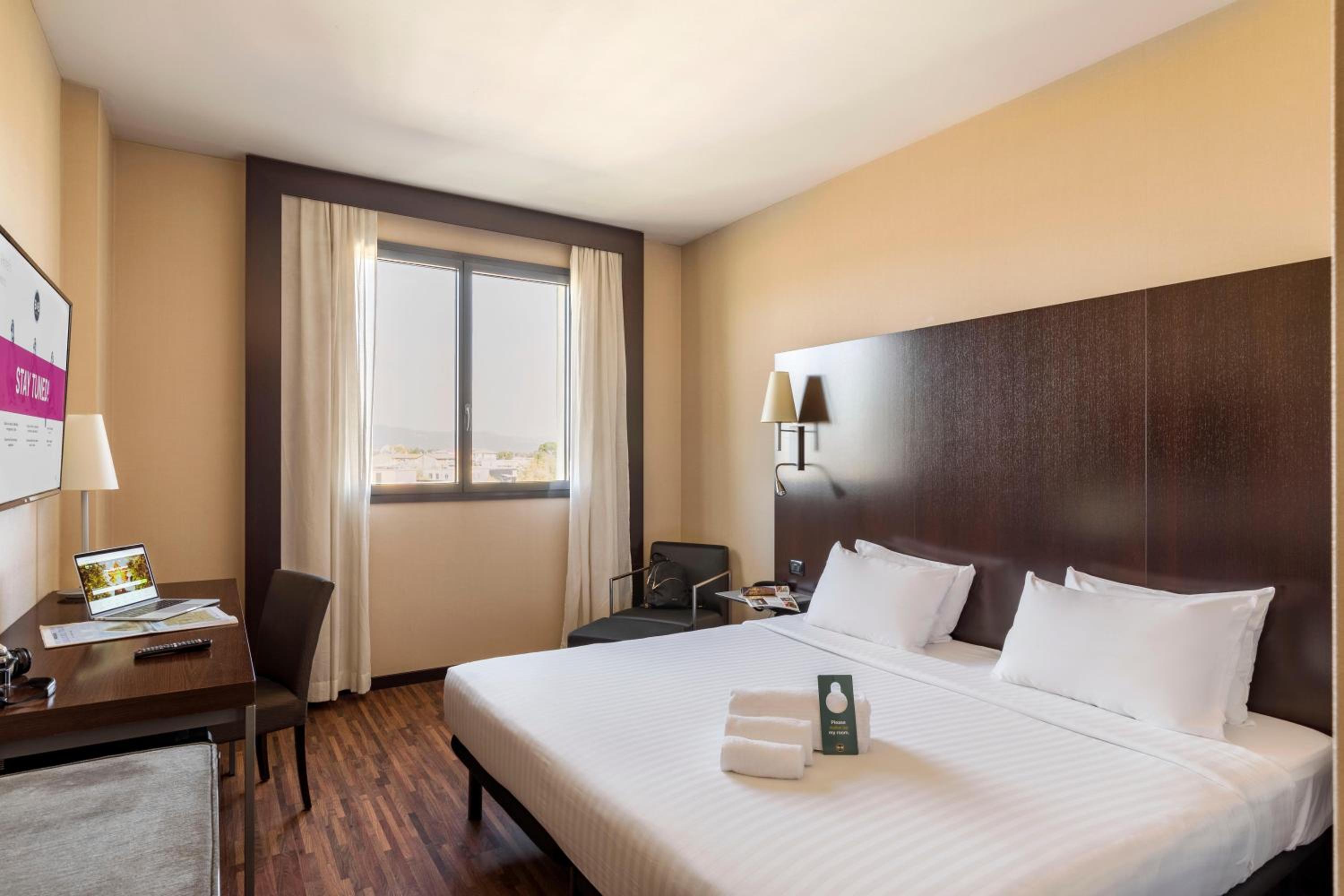 Superior Queen Room - Photo 1