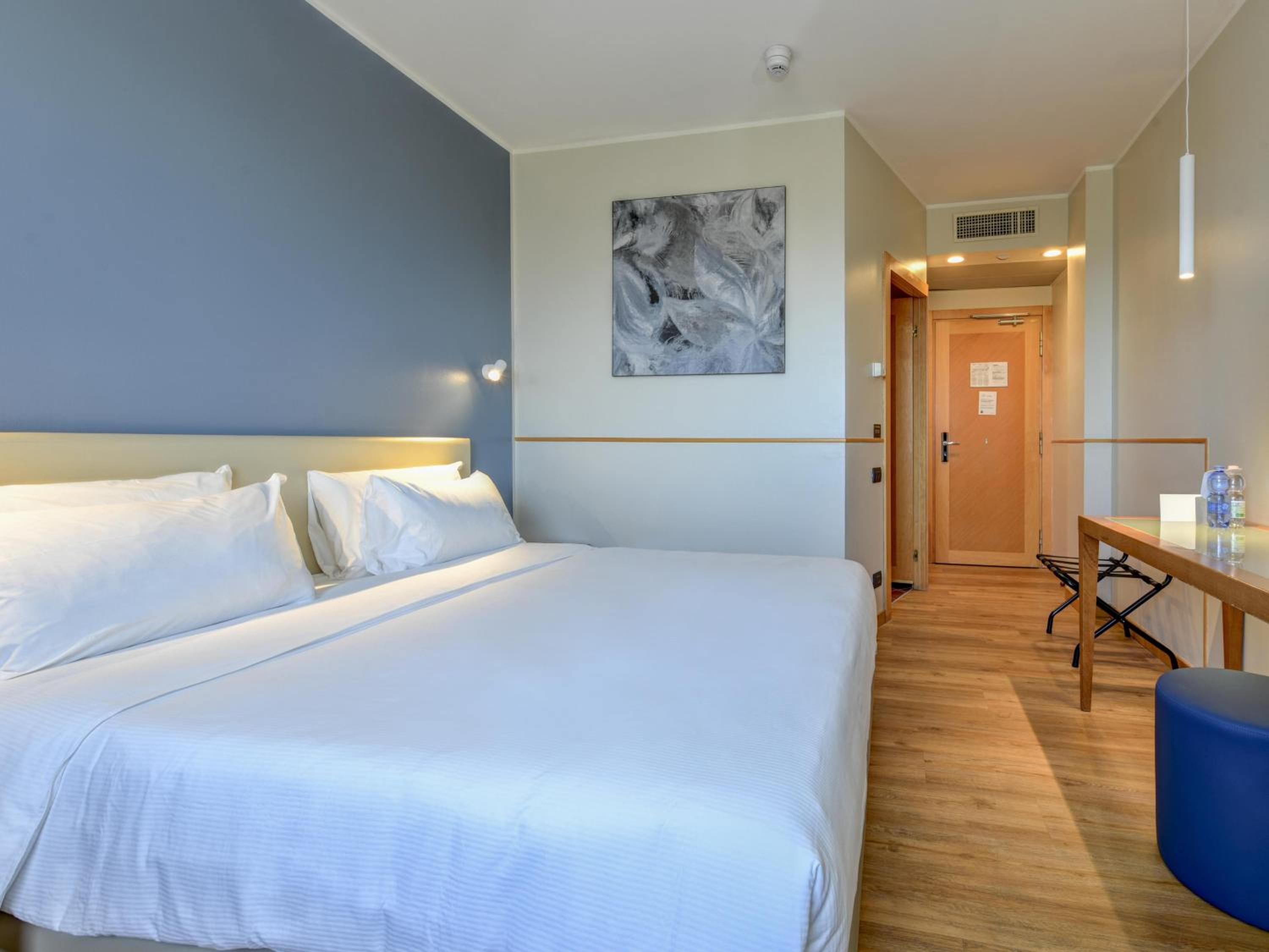 Classic Double Room - Photo 1