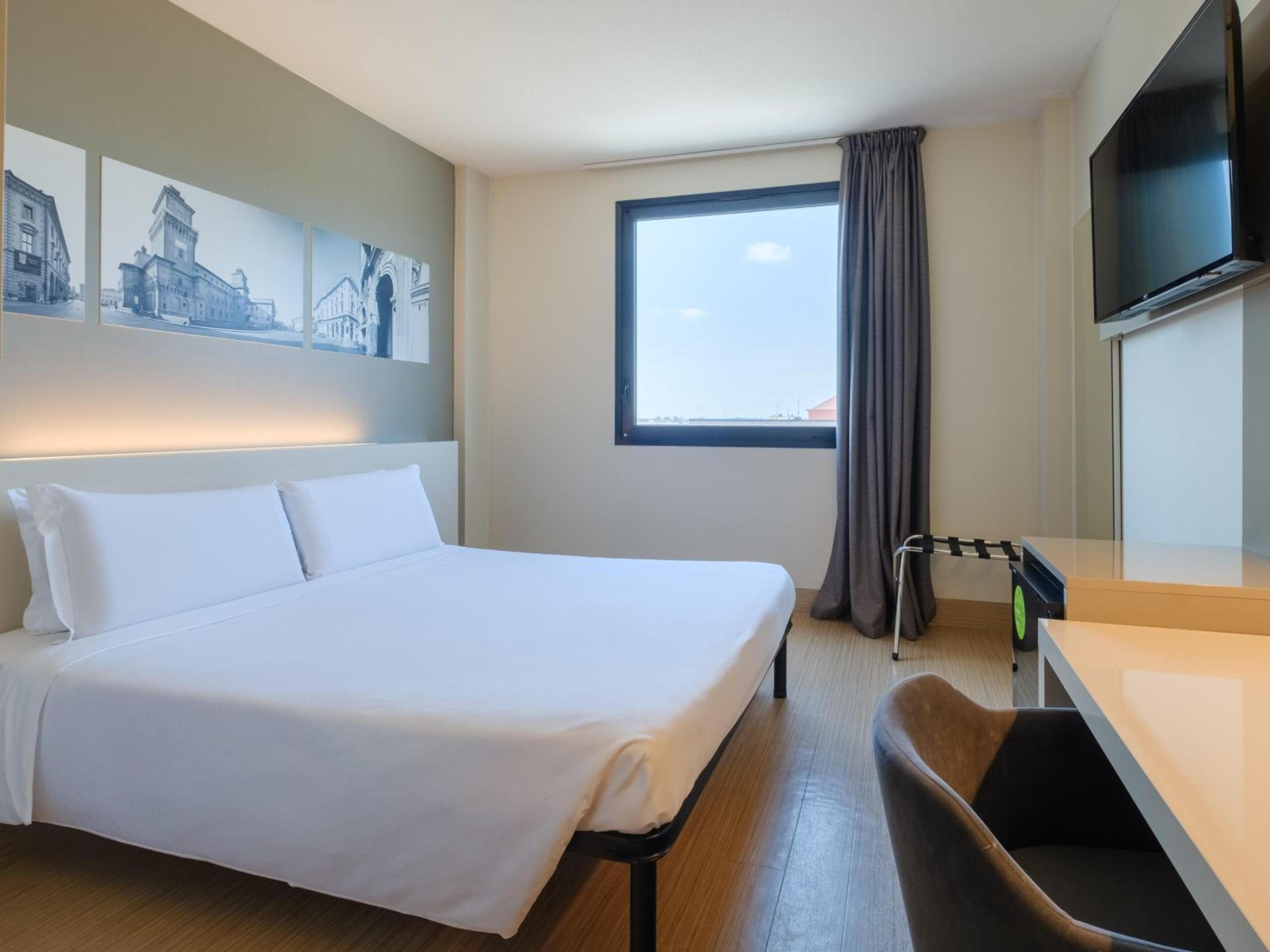 Double Room - Photo 4