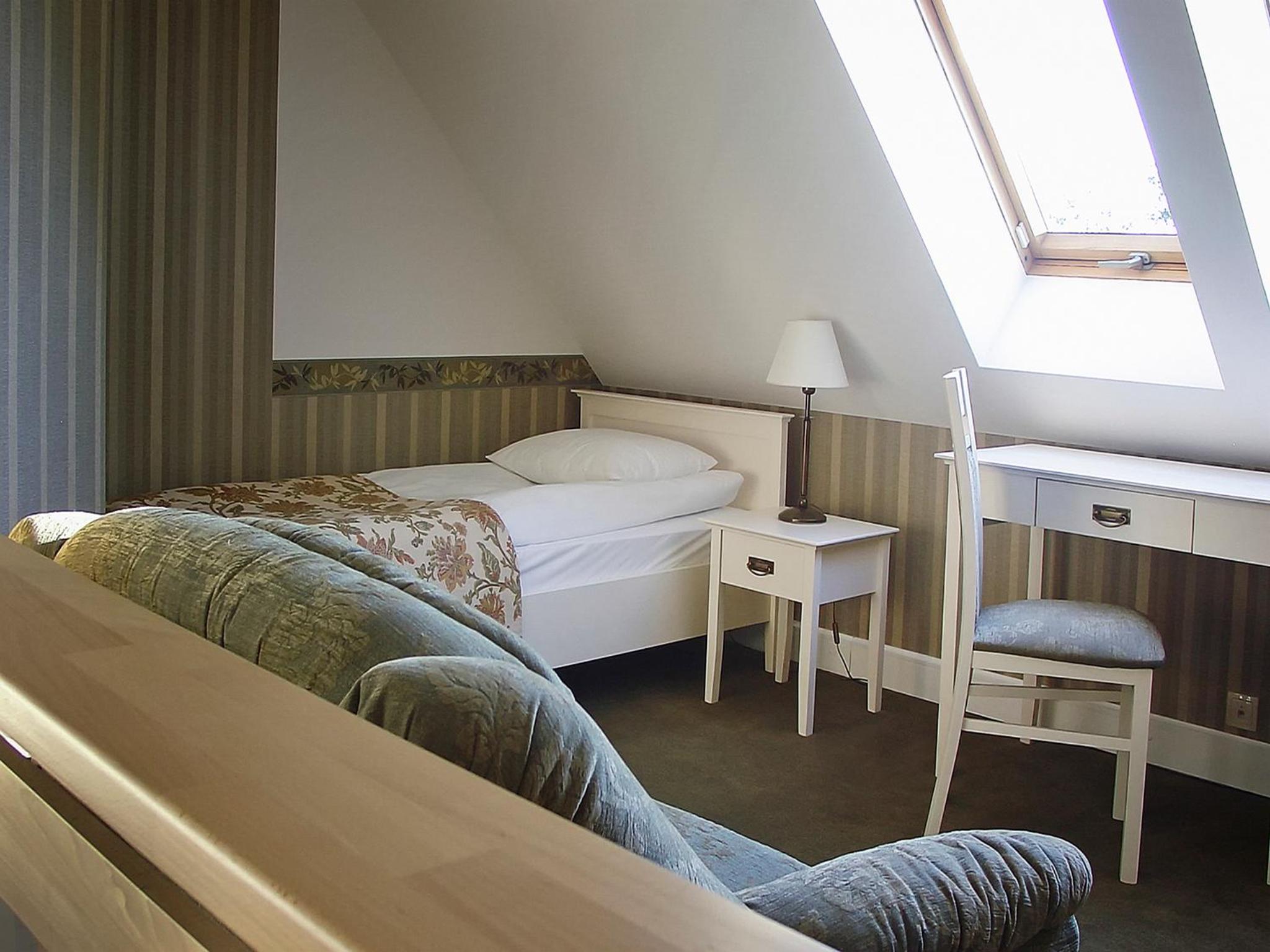 Deluxe Double Room - Photo 13