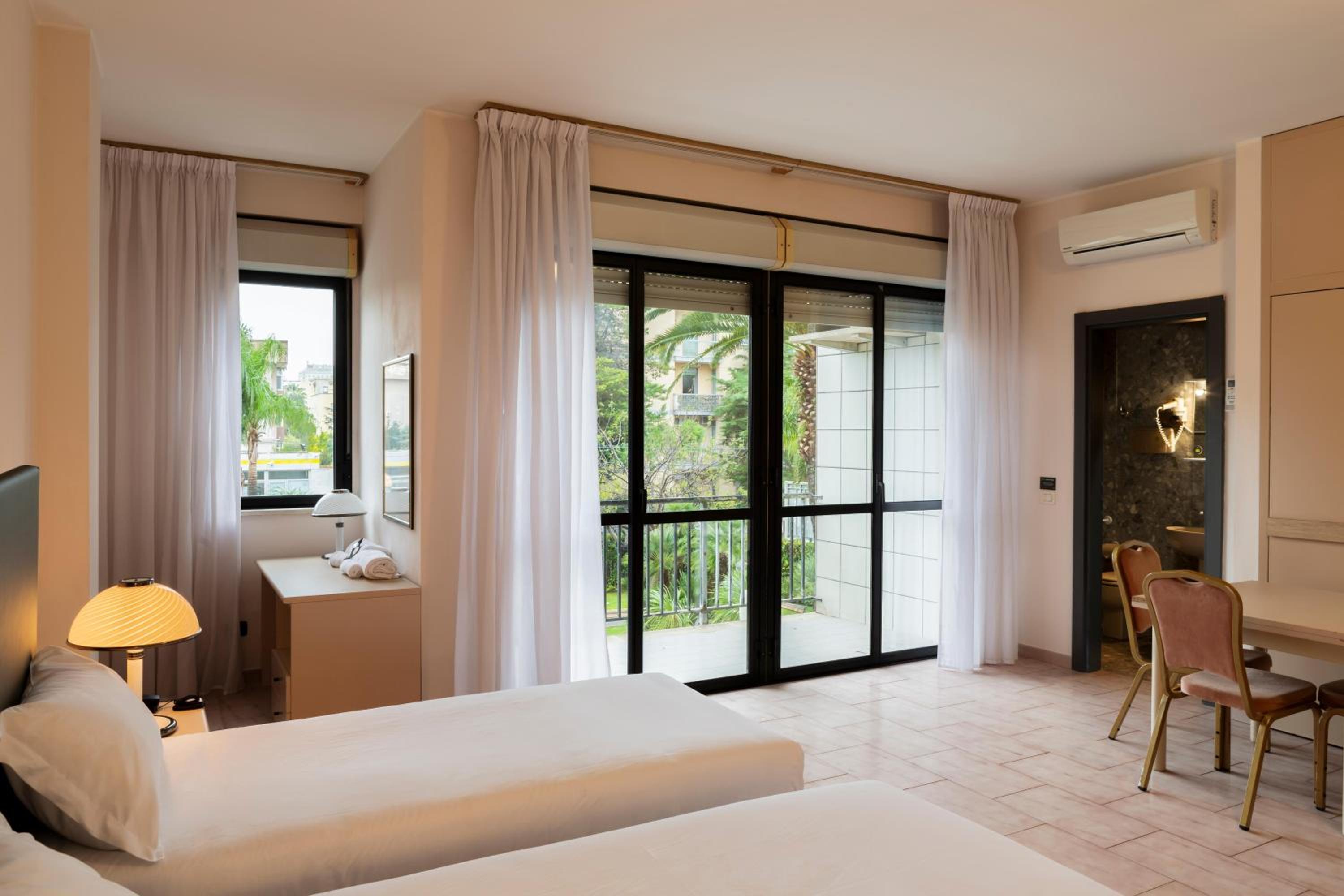 Twin Room photo 2