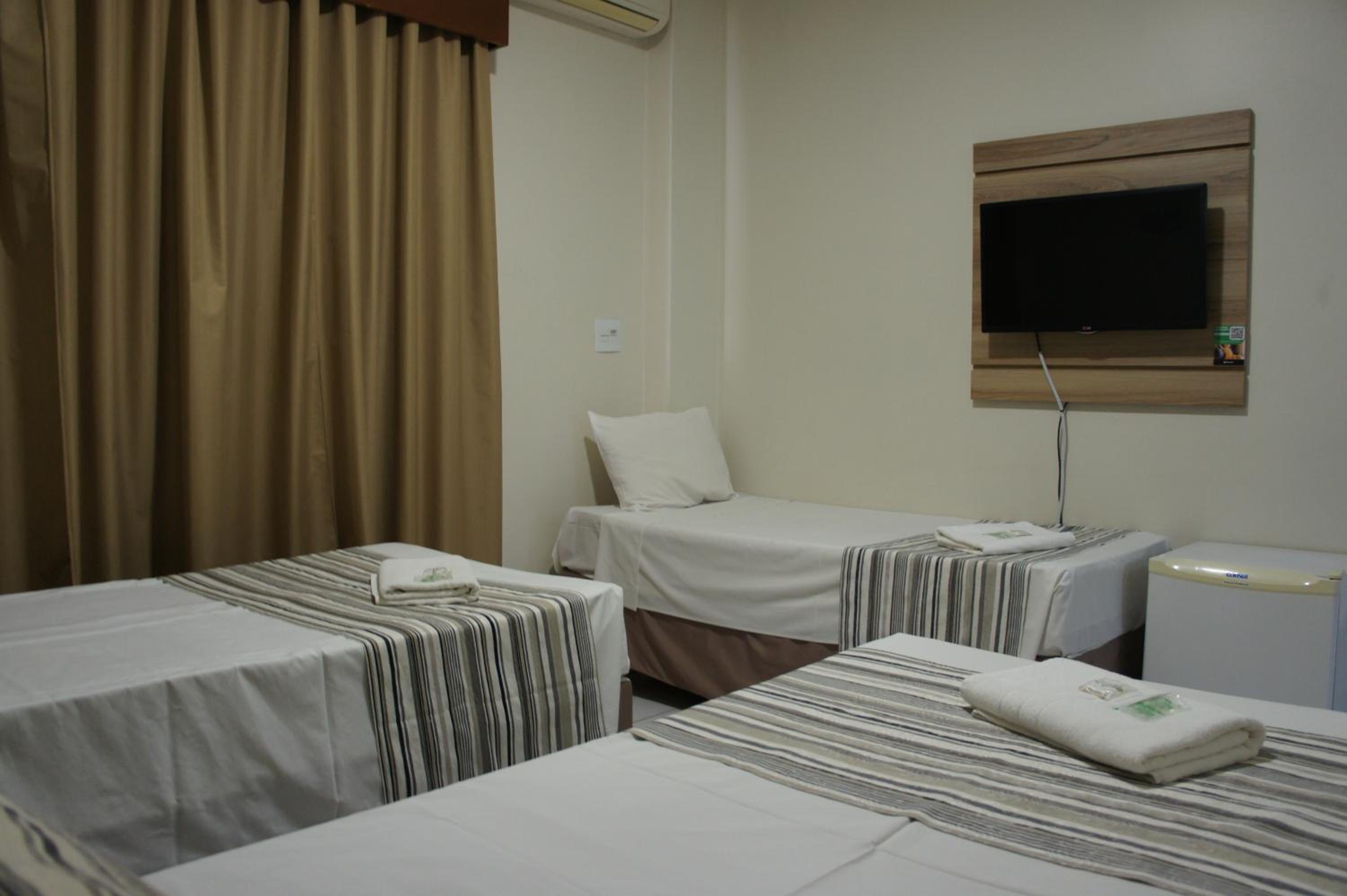 Standard Triple Room - Photo 5