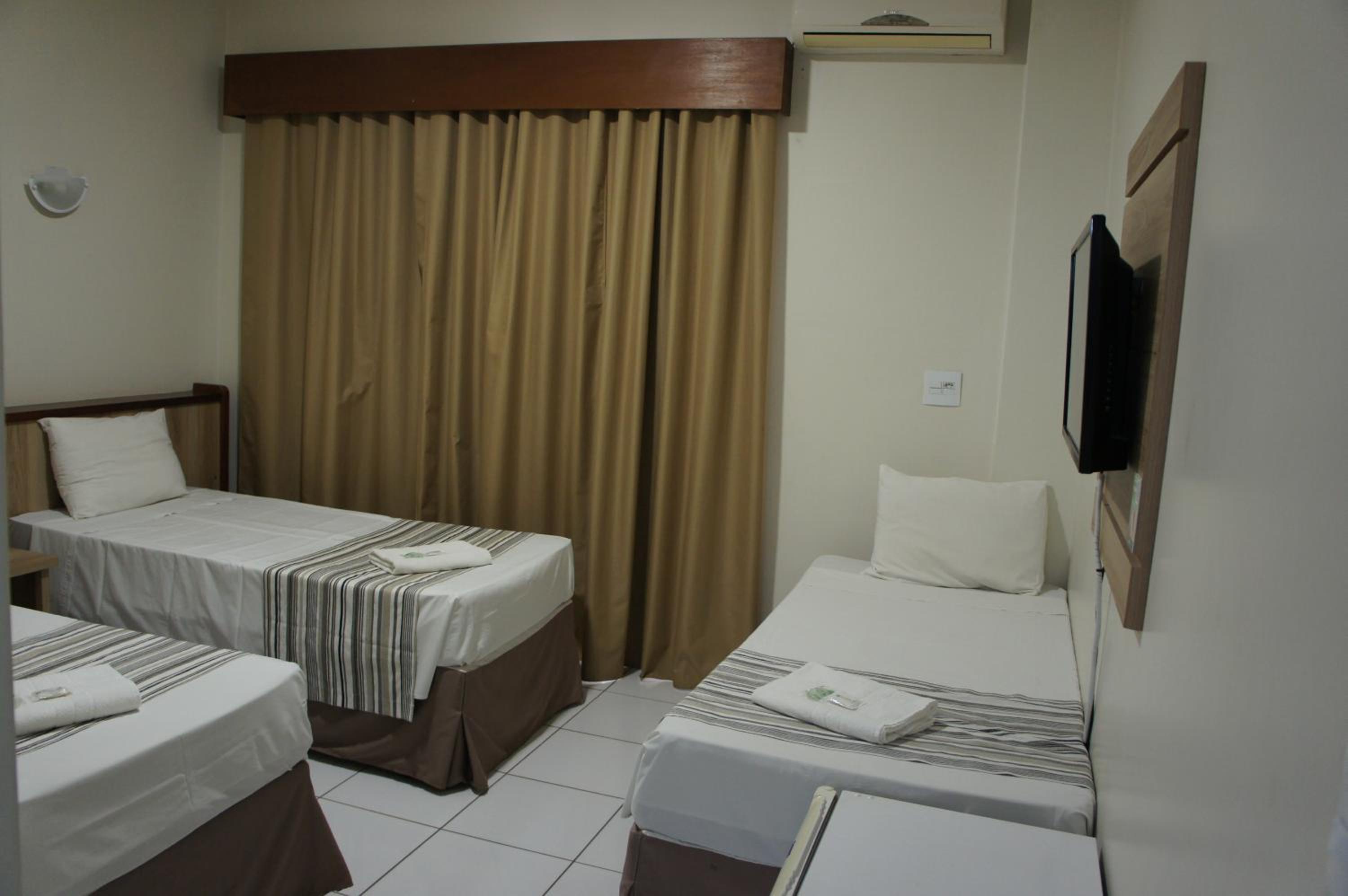 Standard Triple Room - Photo 3