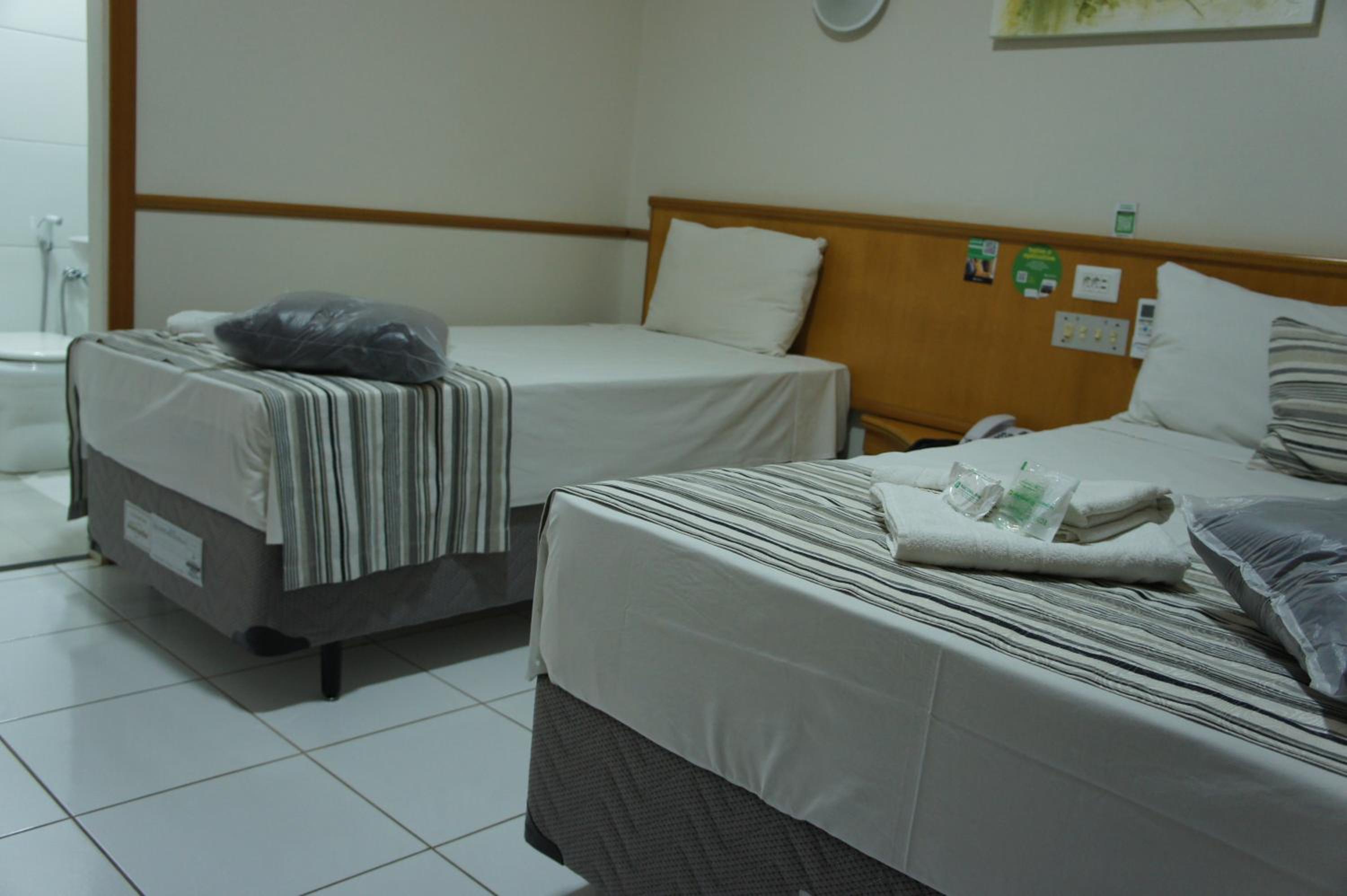 Standard Family Room - Photo 4