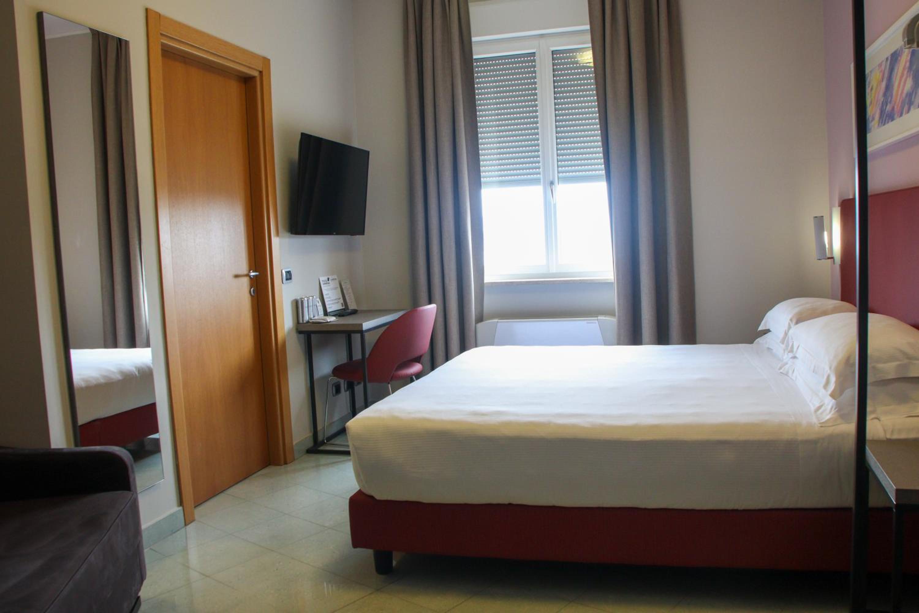 Triple Room - Photo 2