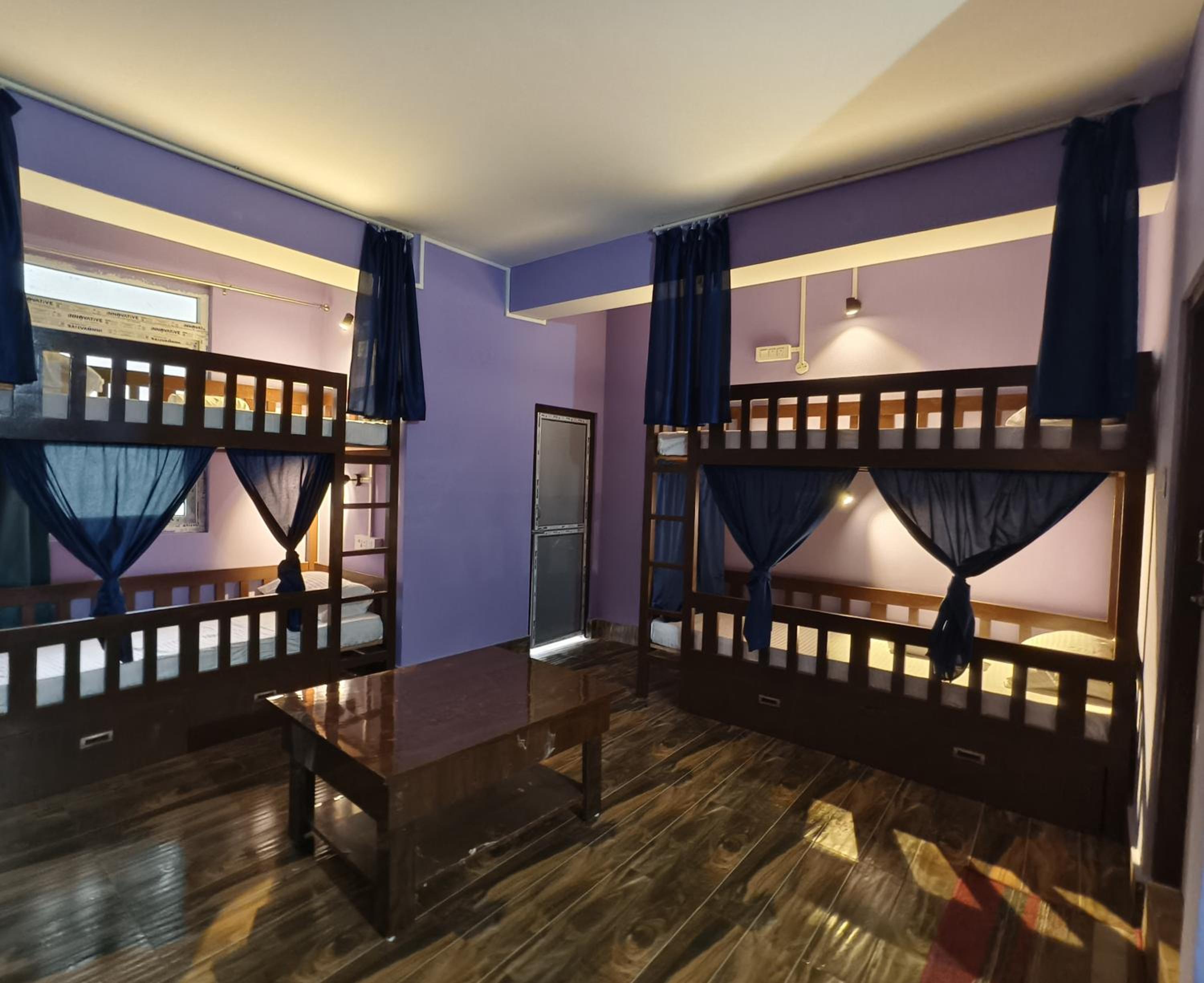 Bed in 6-Bed Mixed Dormitory Room photo 1