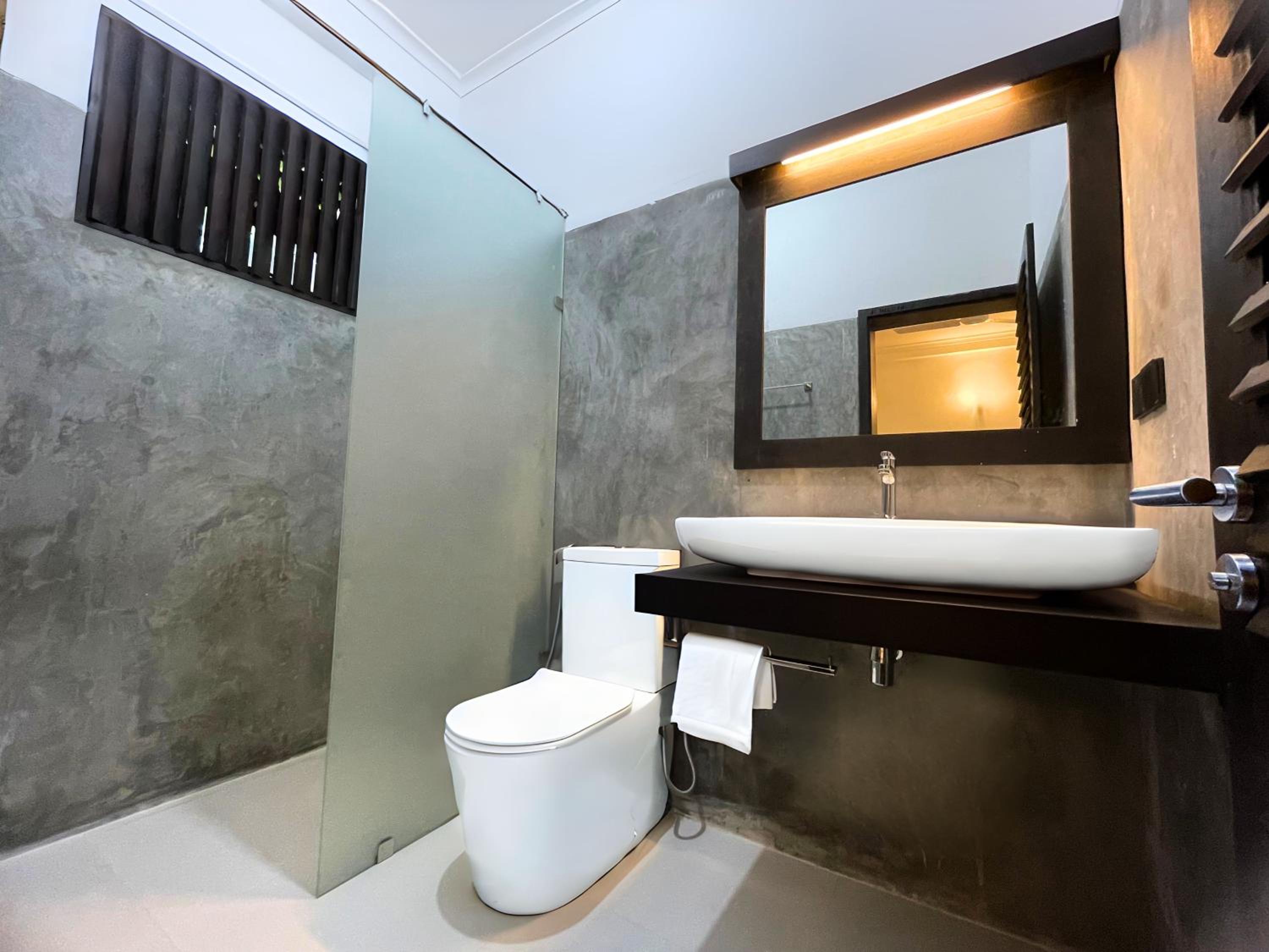 Deluxe Double Room - Photo 12