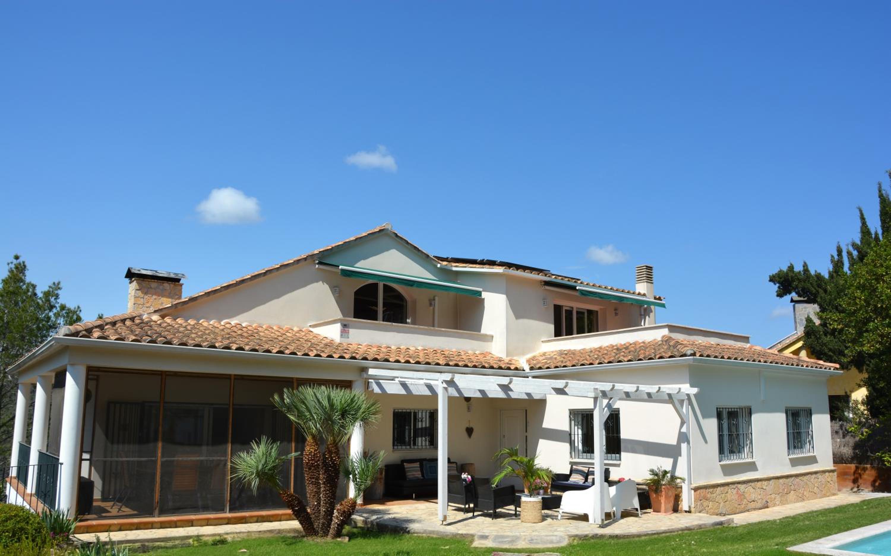 Villa photo 3