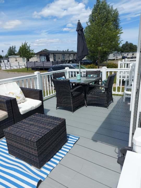 Mobile Home photo 1