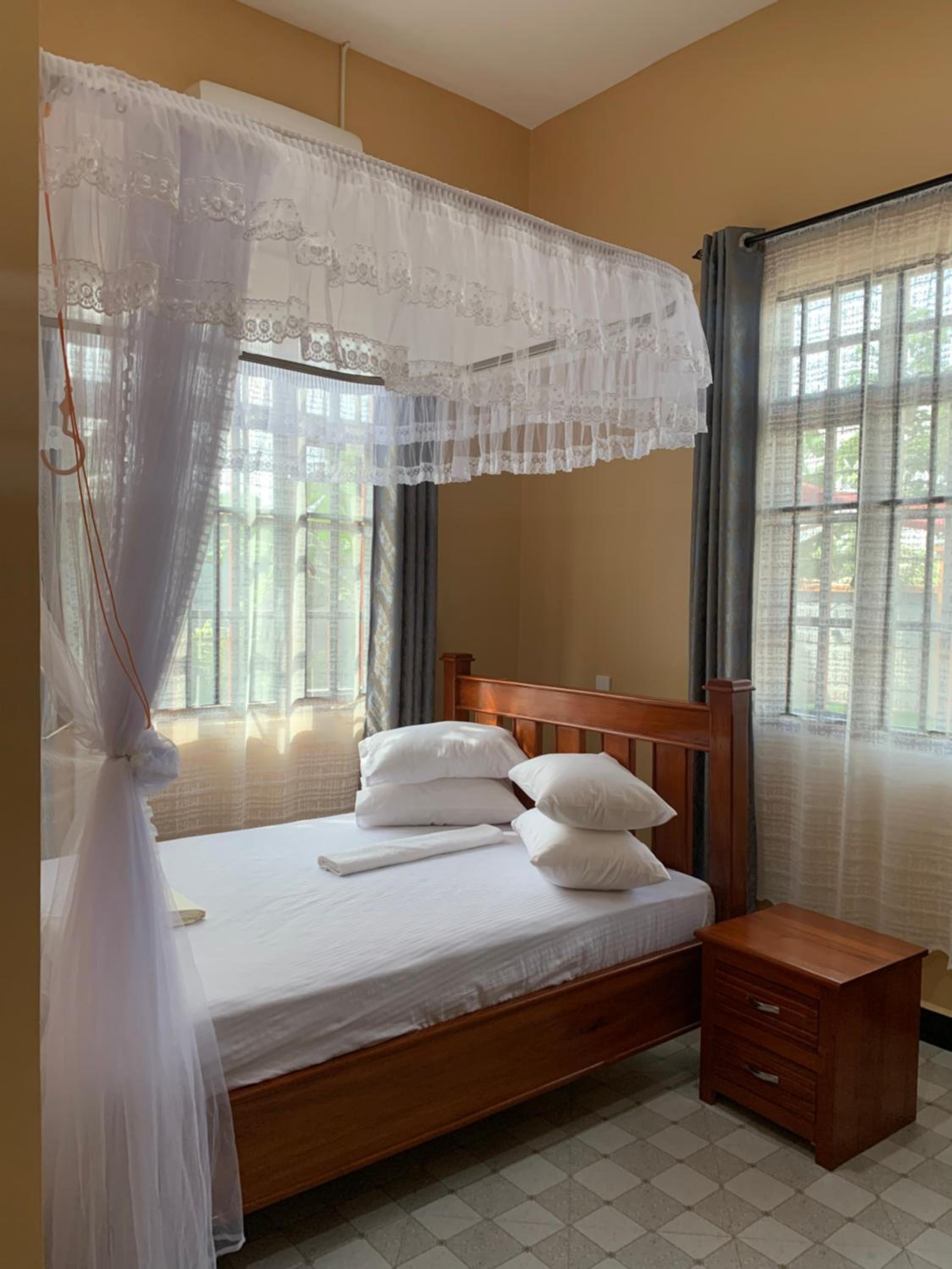 Single Room With Private Bathroom