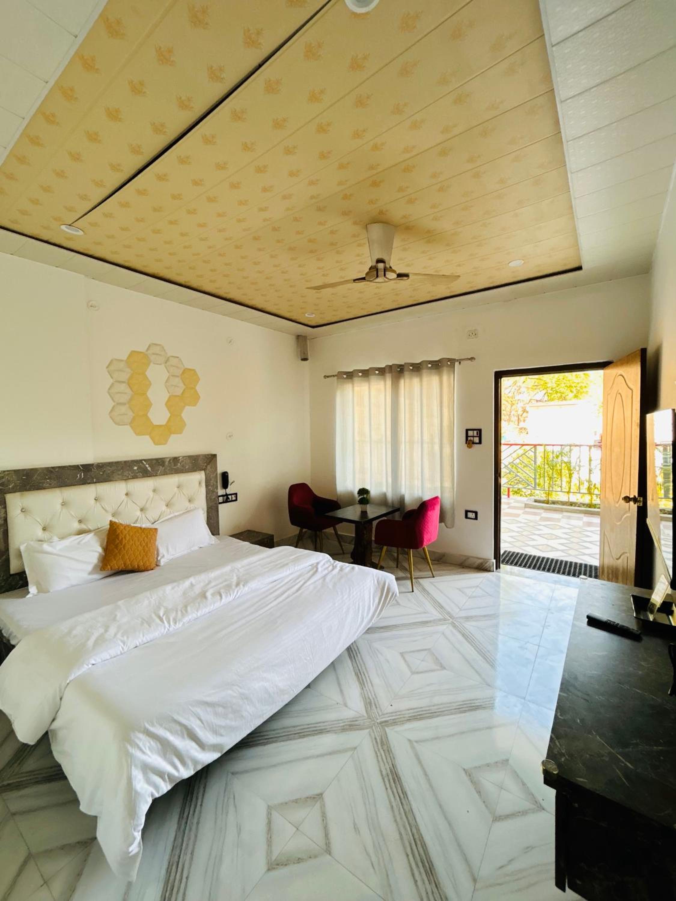 Economy Double Room photo 1