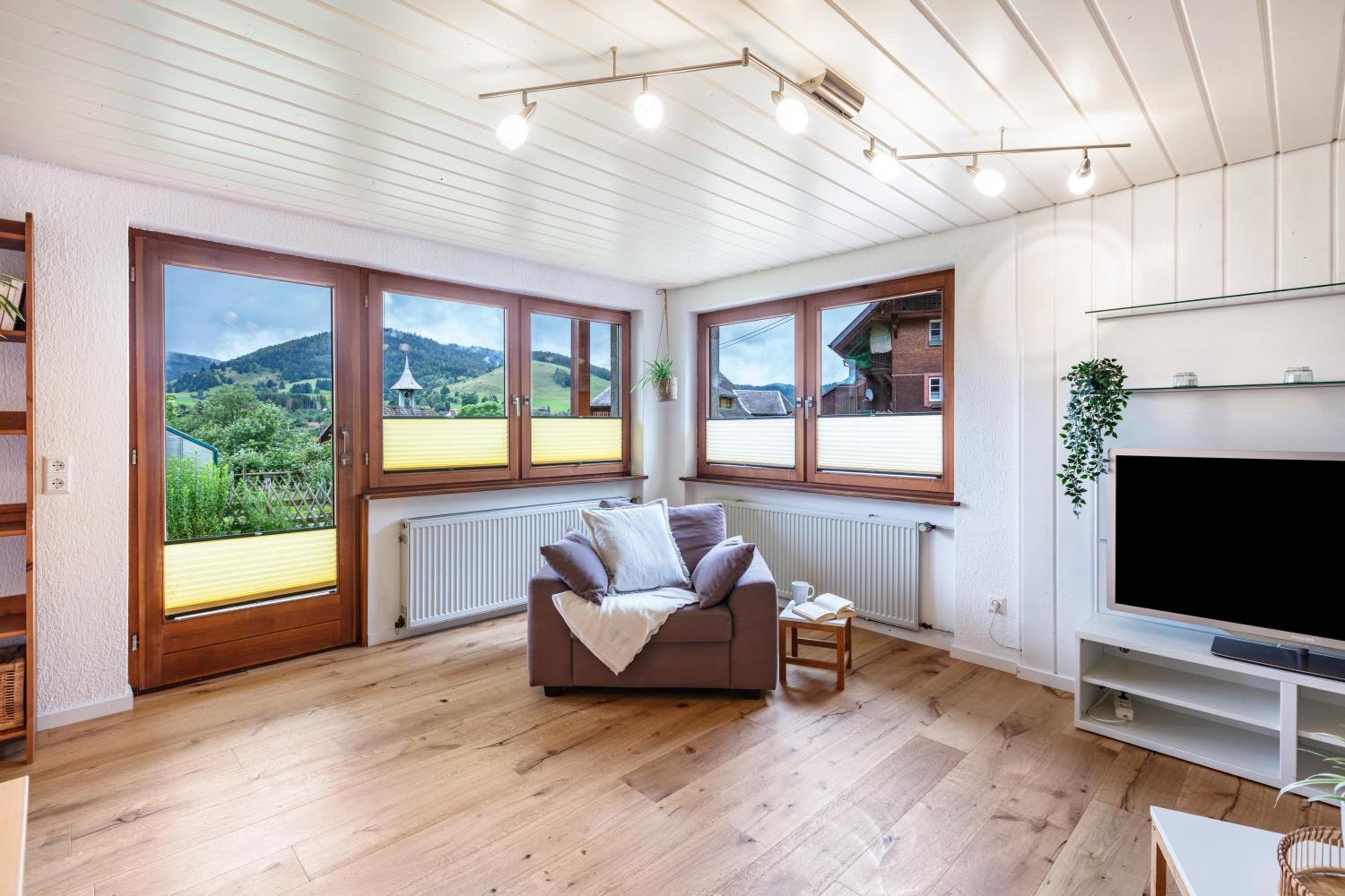 Two-Bedroom Deluxe Apartment with Garden View photo 1