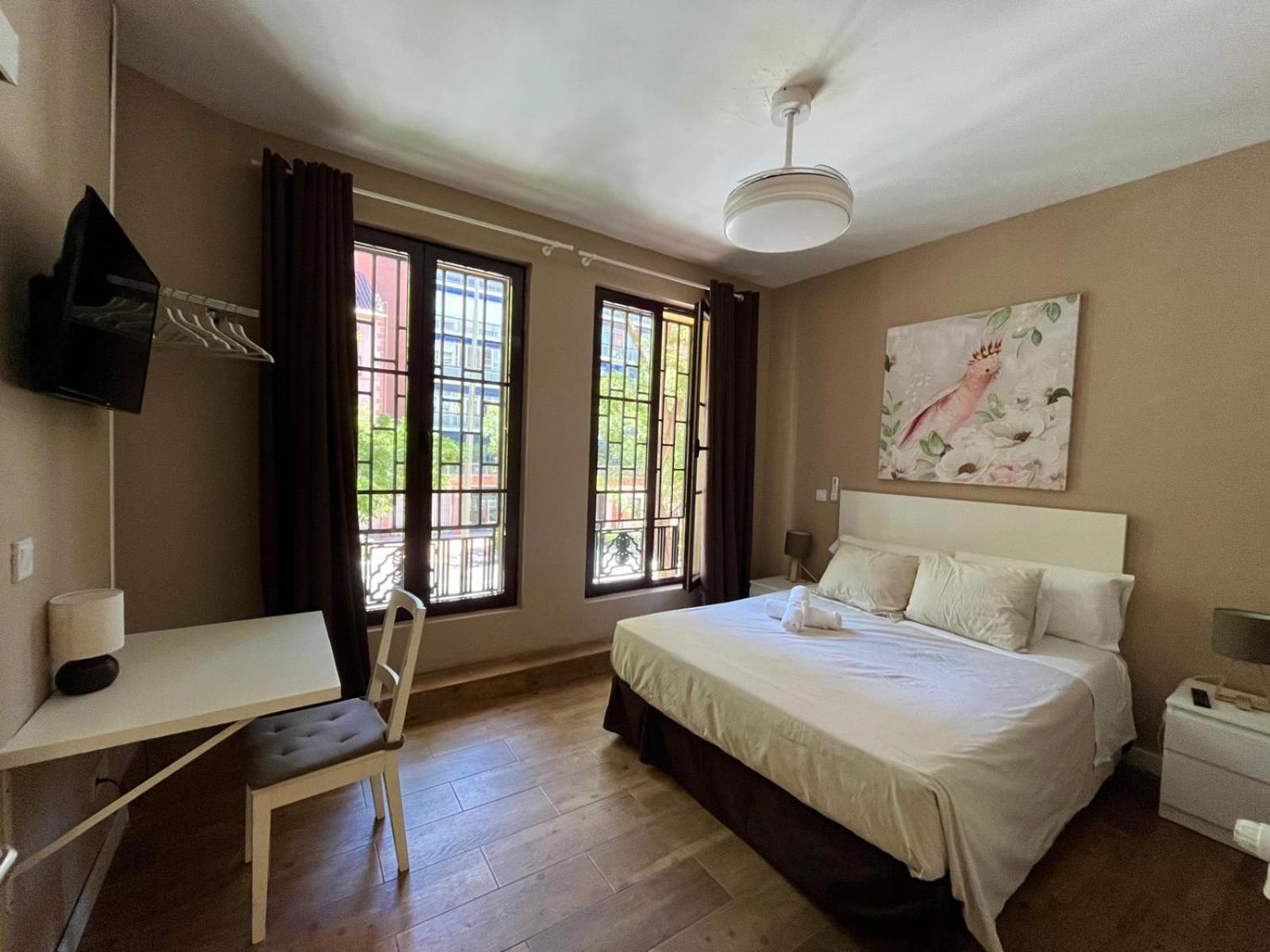 Double Room - Photo 8