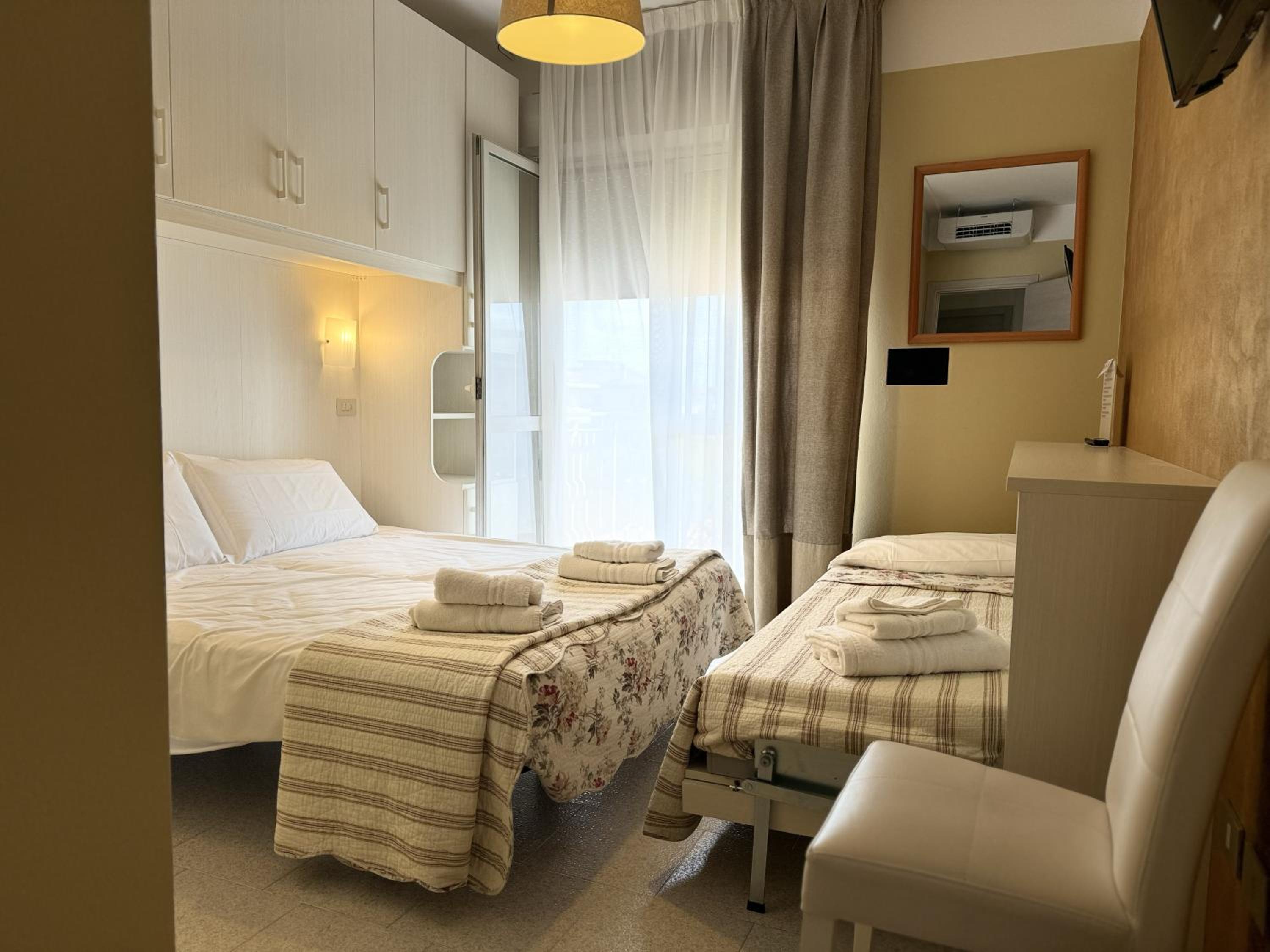 Standard Triple Room photo 1