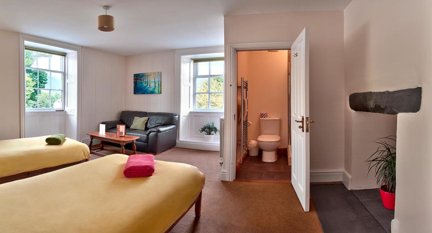 Twin Room with Private Bathroom photo 3