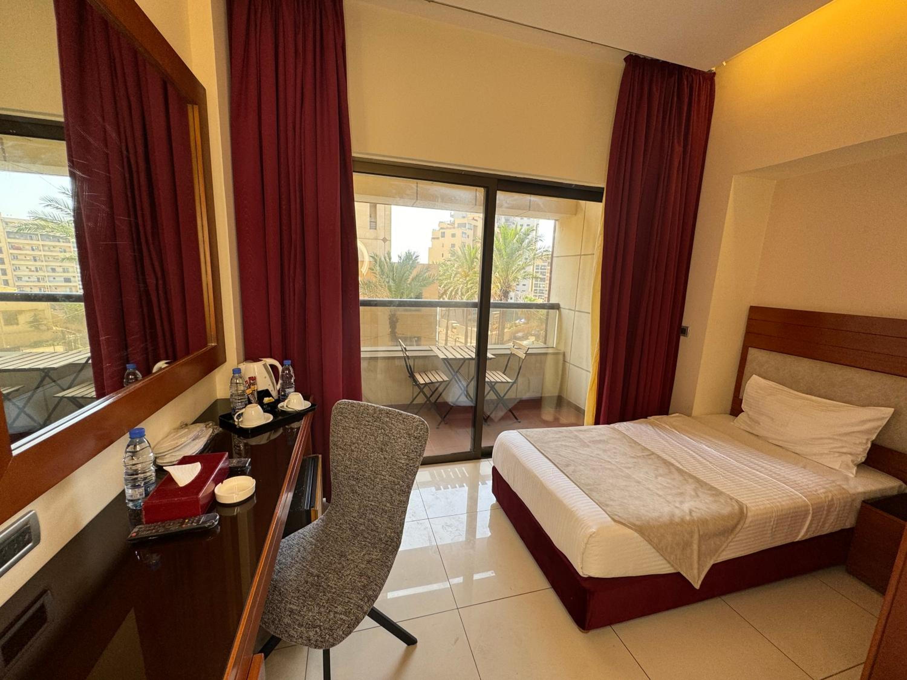 Deluxe Double or Twin Room