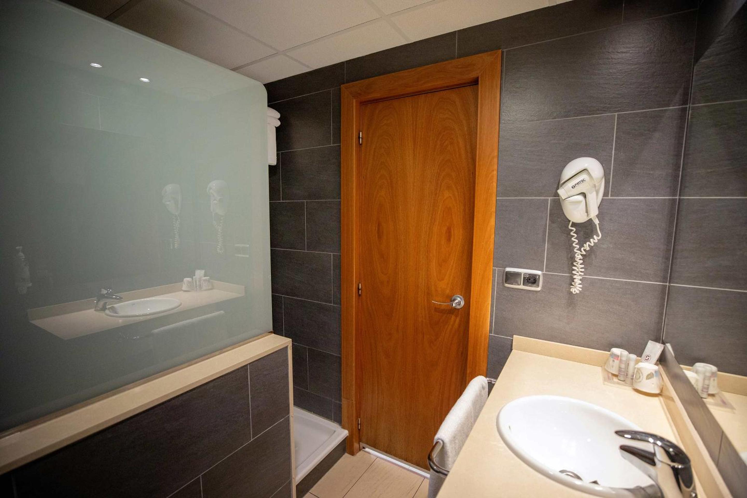 Habitación Doble o con Dos Camas