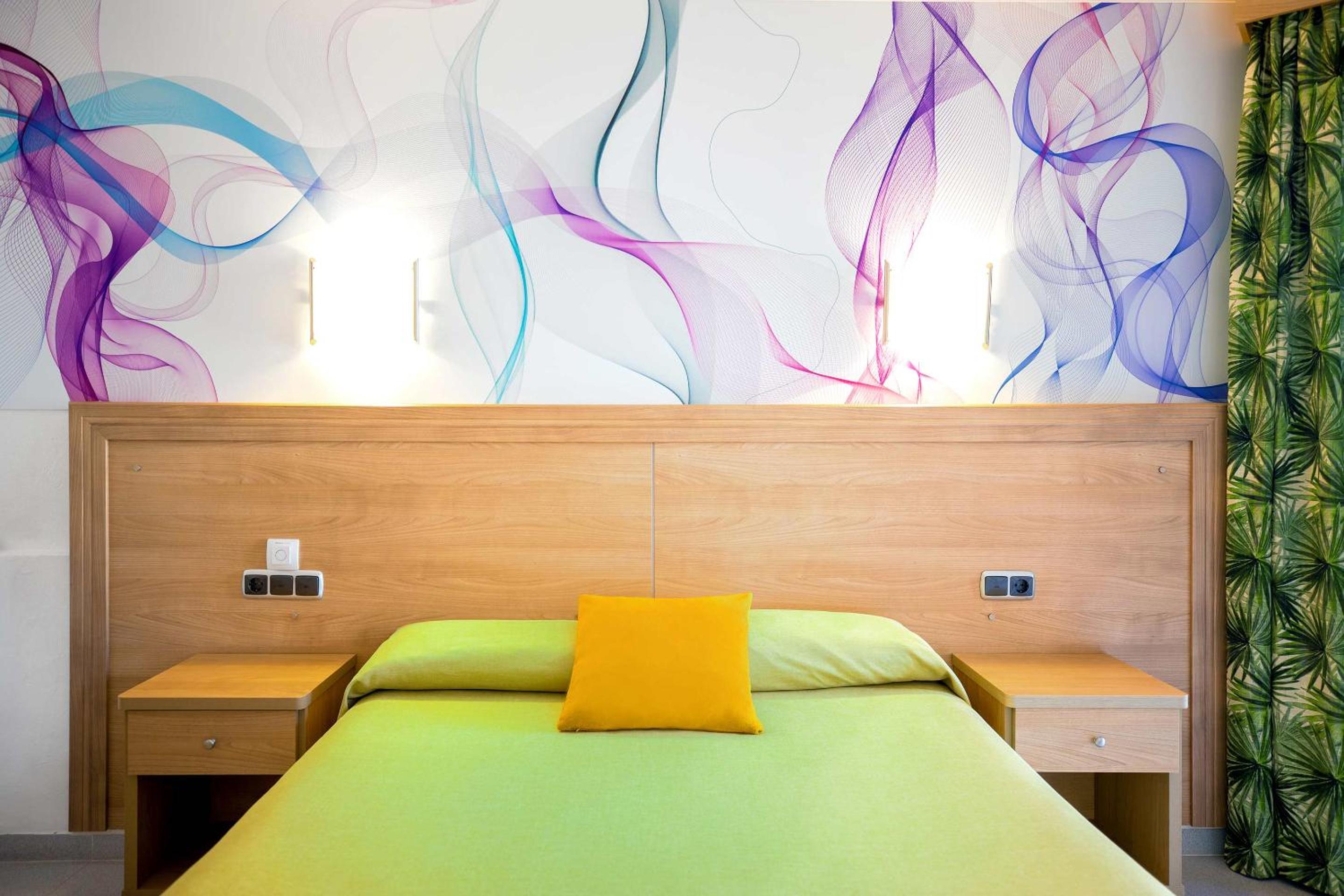 Double or Twin Room photo 3
