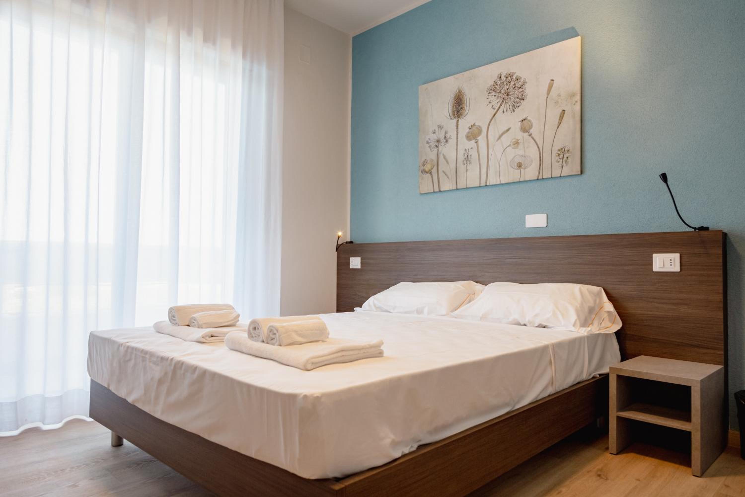 Double Room with Balcony photo 2