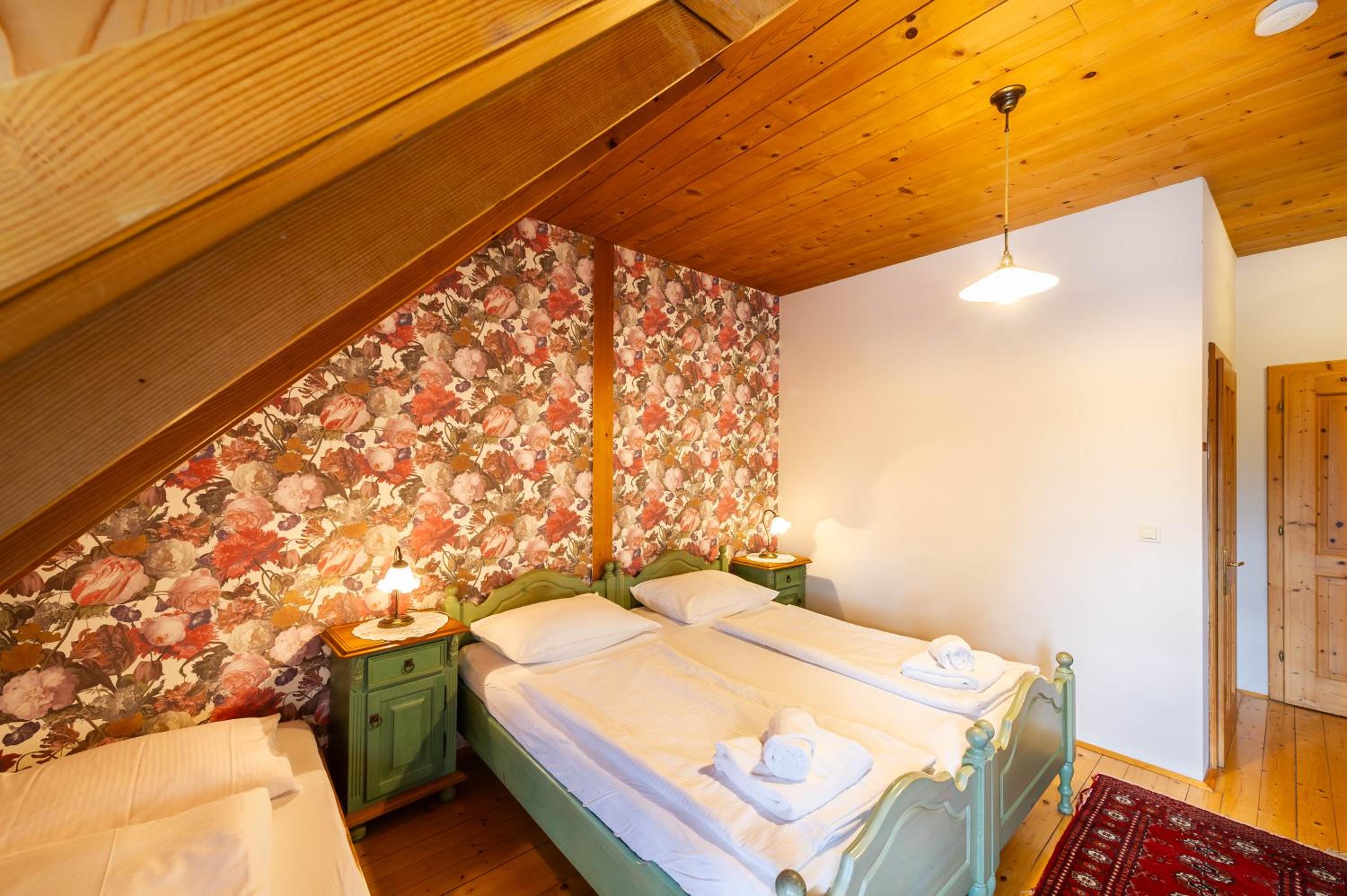 Triple Room - Photo 8
