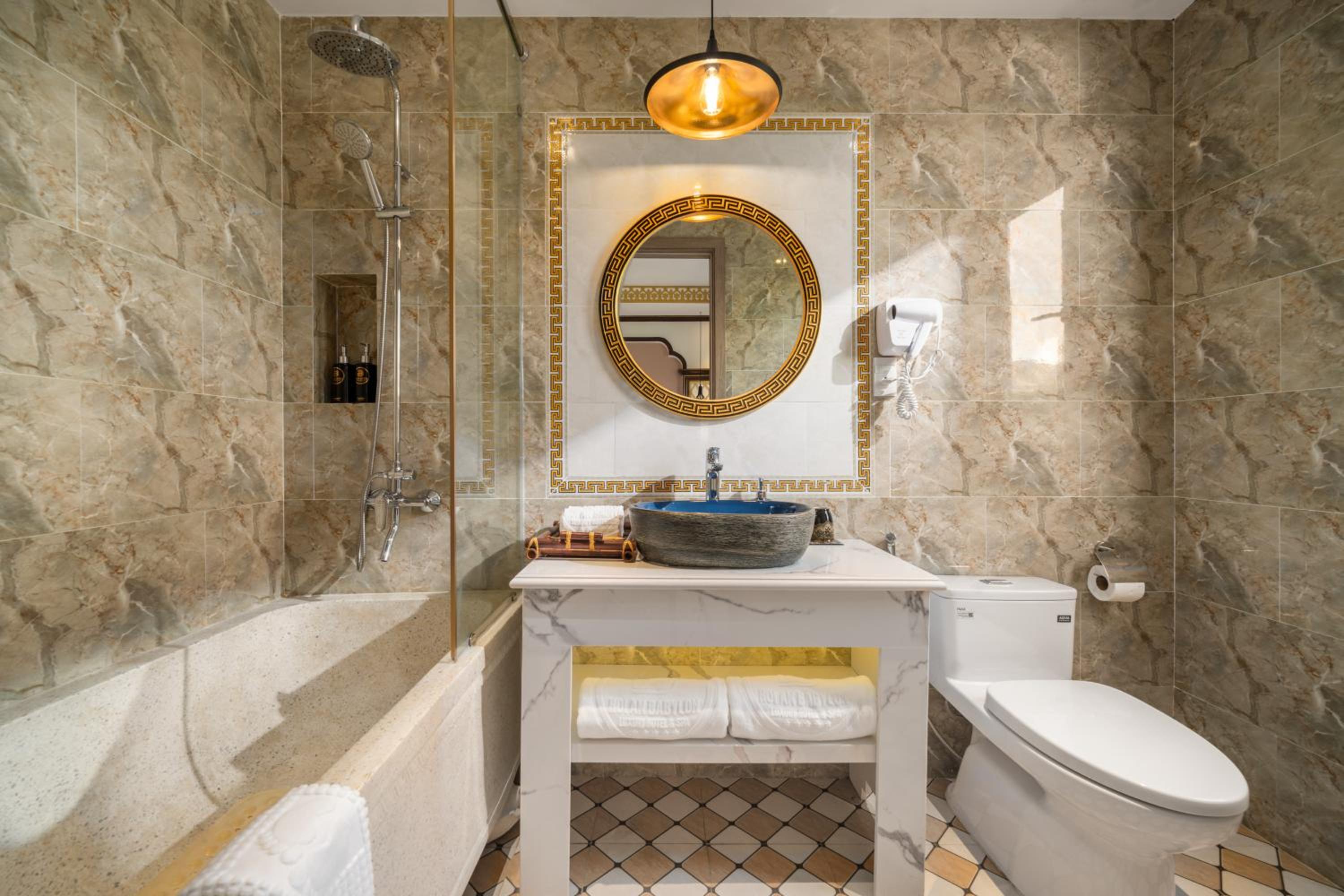 Two Bedrooms Suite With Balcony & Bathtub - Photo 5