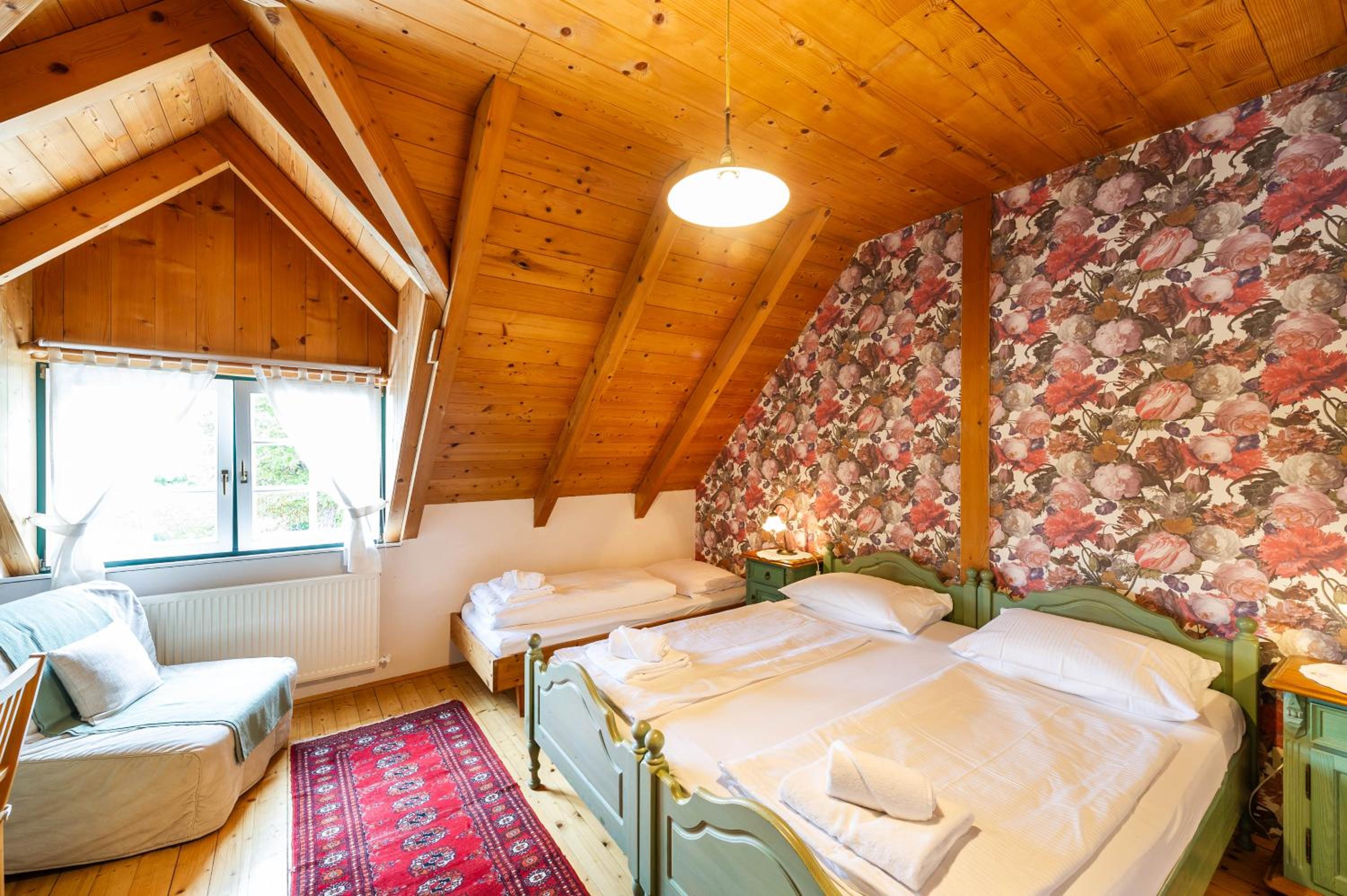 Triple Room - Photo 10