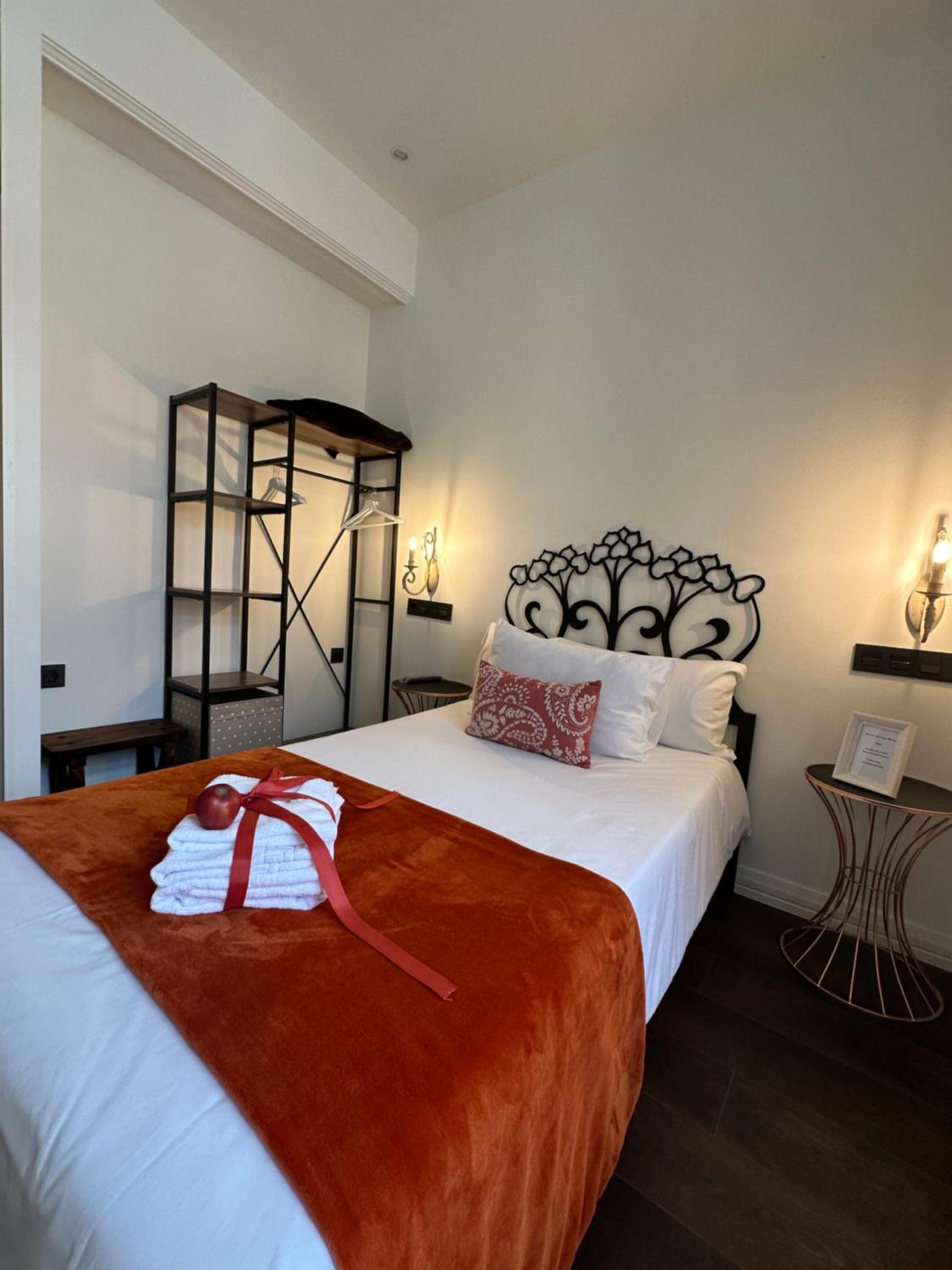 Large Single Room photo 3