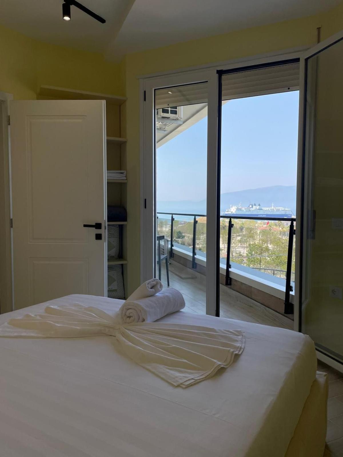 Apartment With Sea View