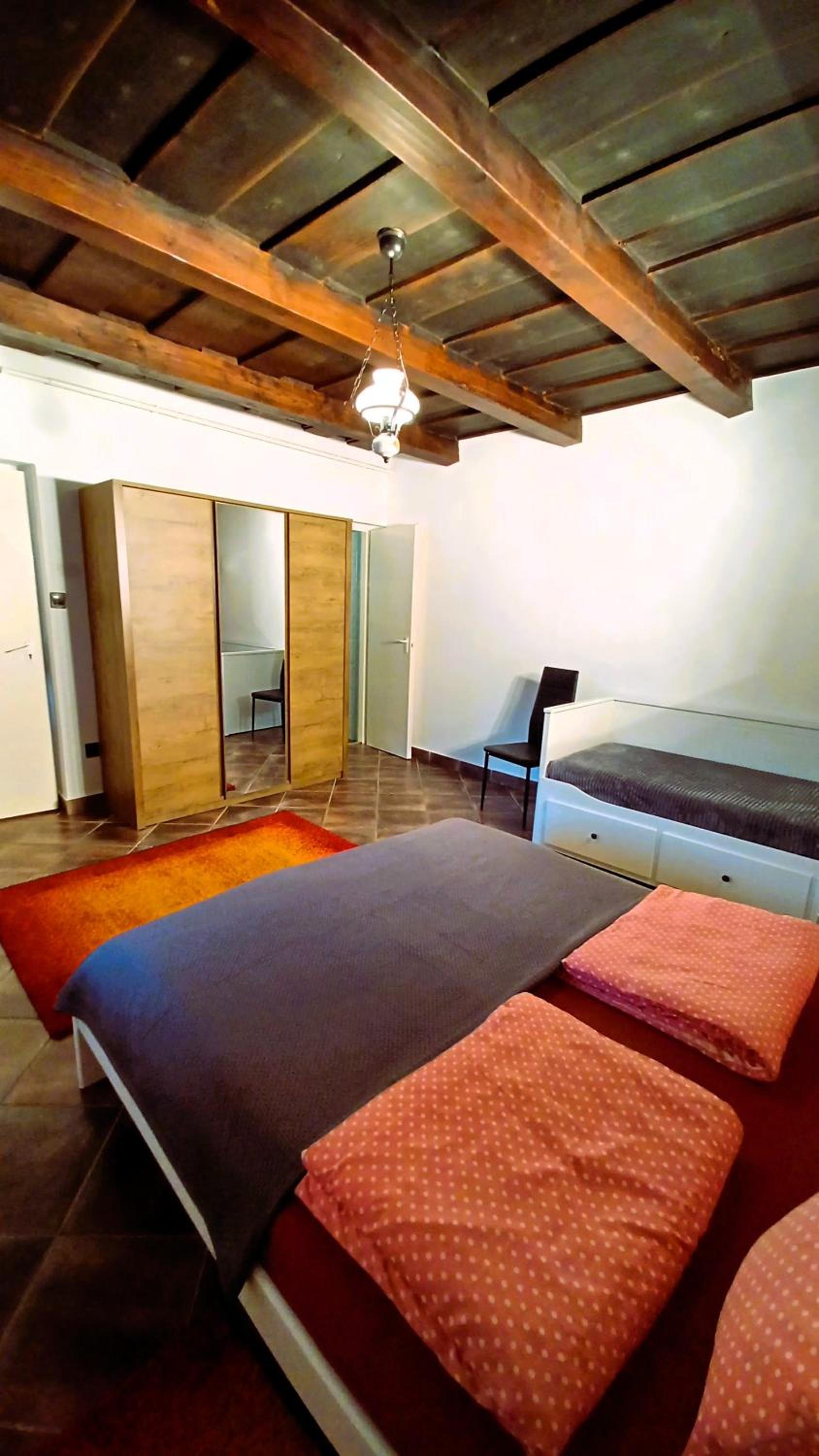 Apartment with Shower