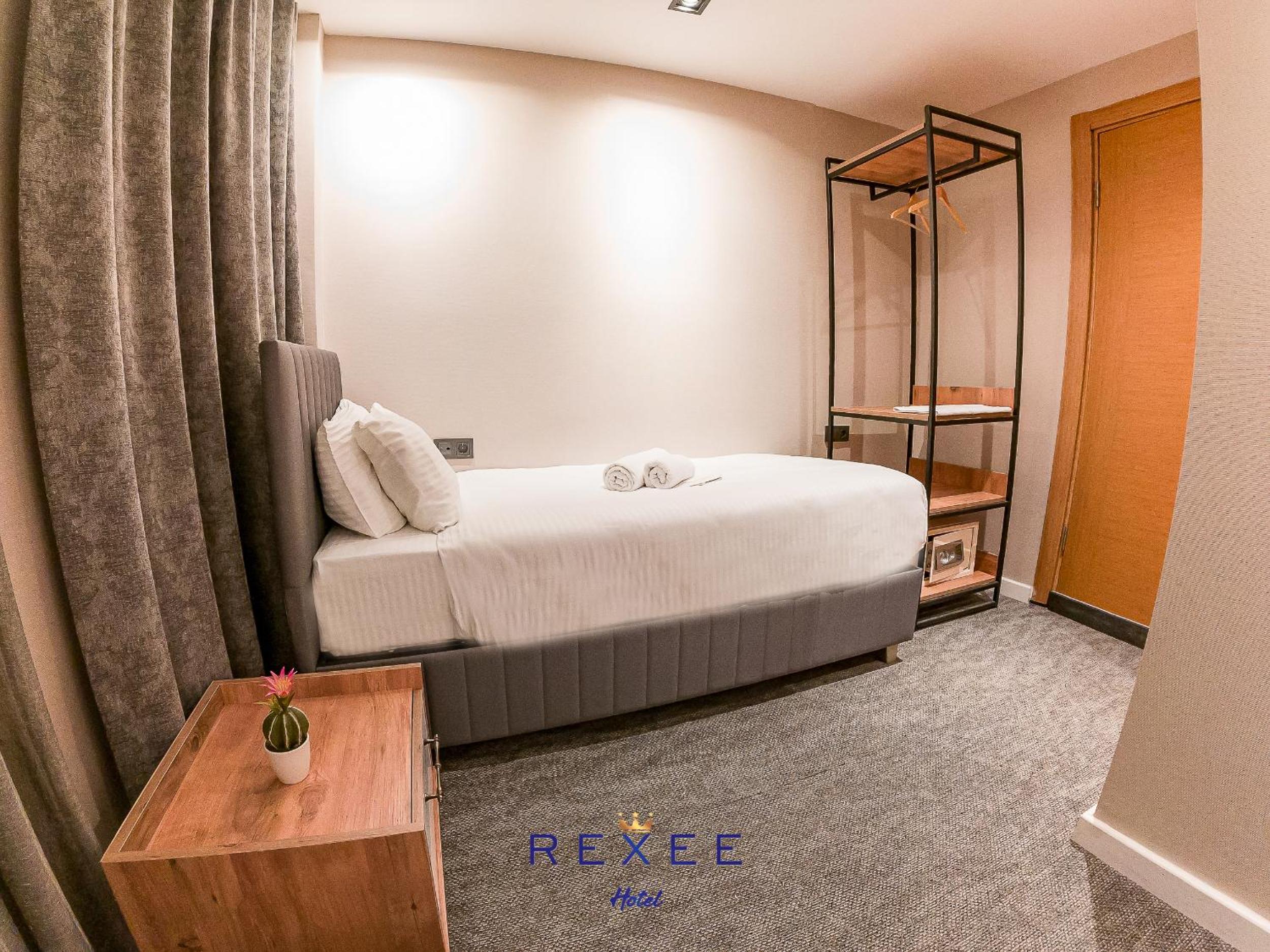 Large Single Room photo 2