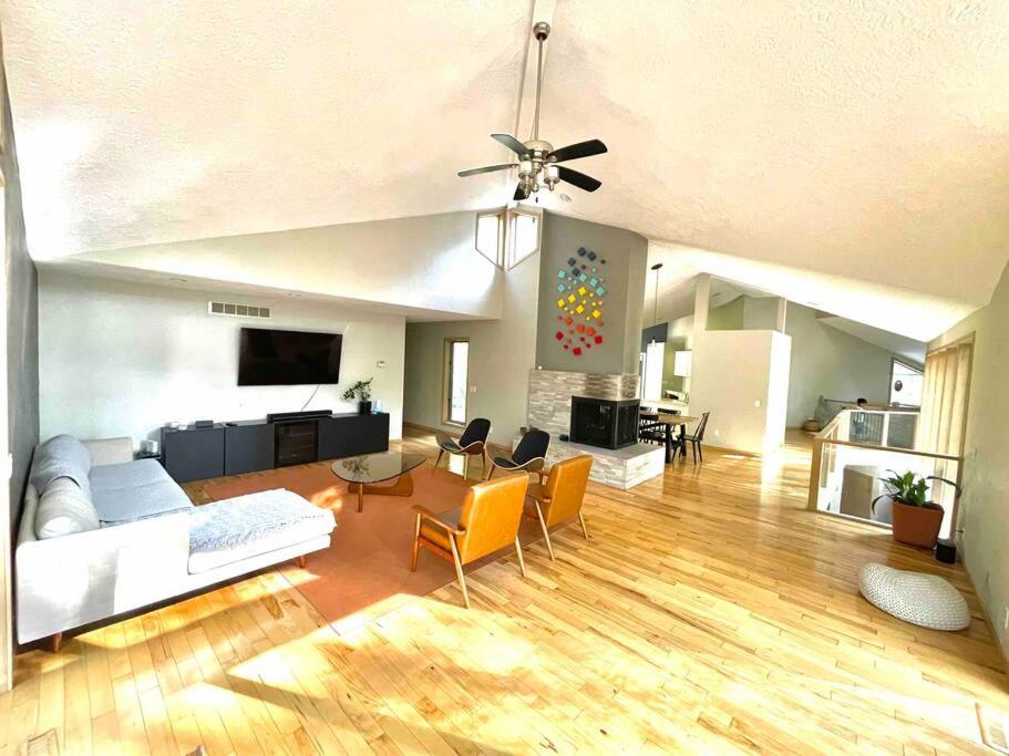 Four-Bedroom House photo 1