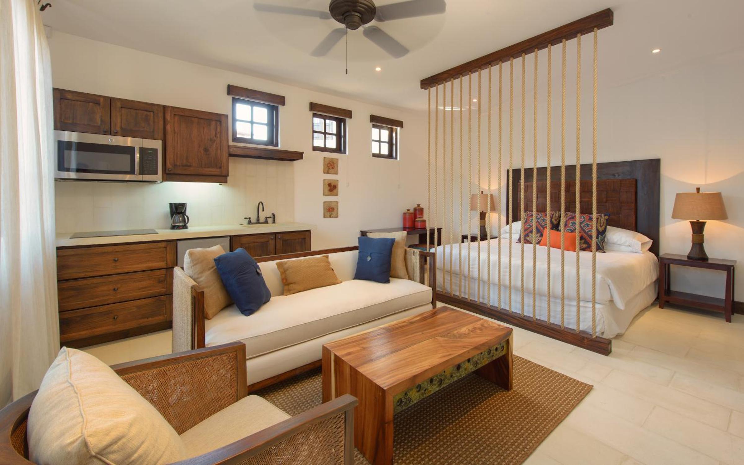 Studio Apartment with King Bed