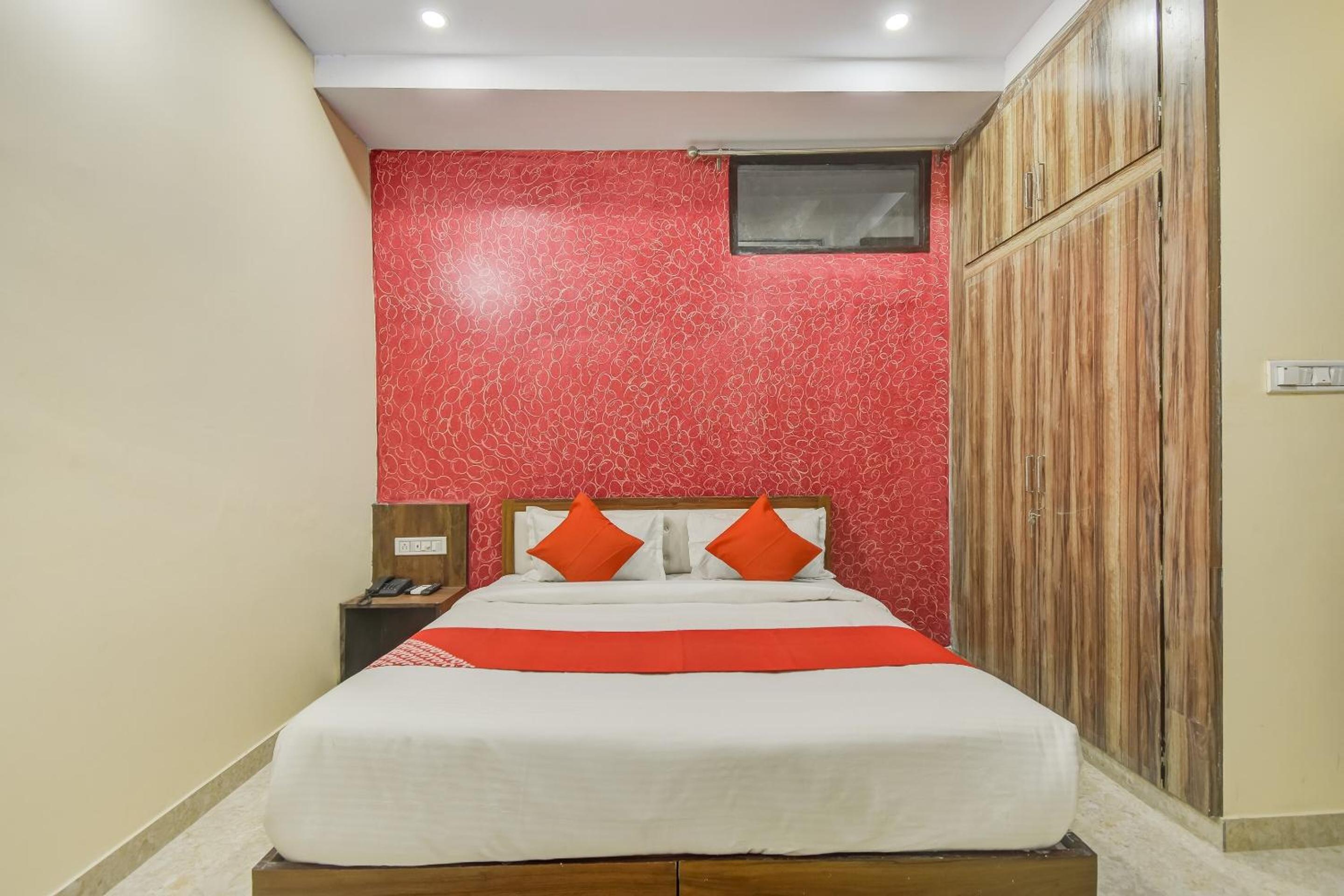 Standard Double Room - Photo 5