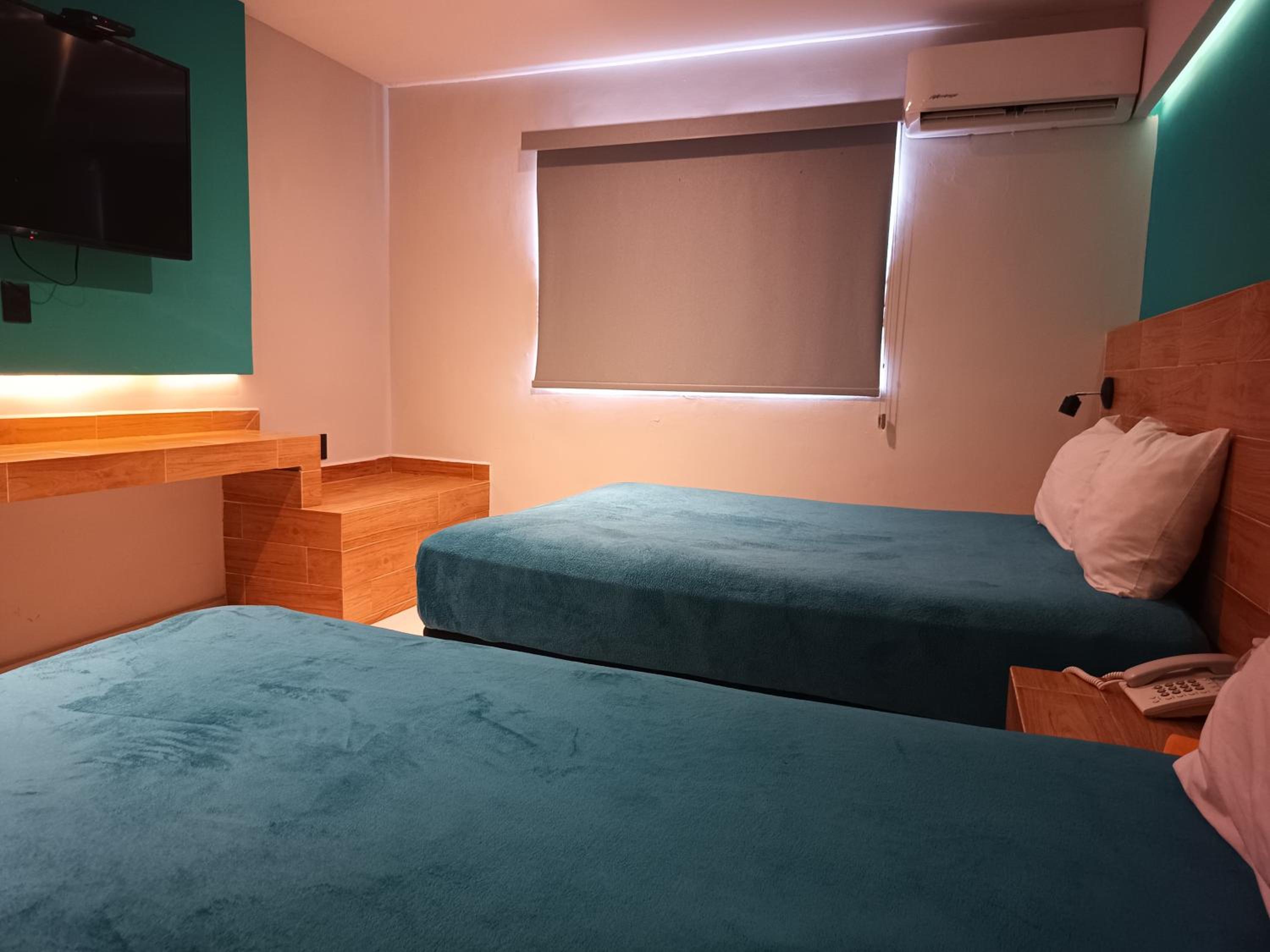 Standard Double Room - Photo 43