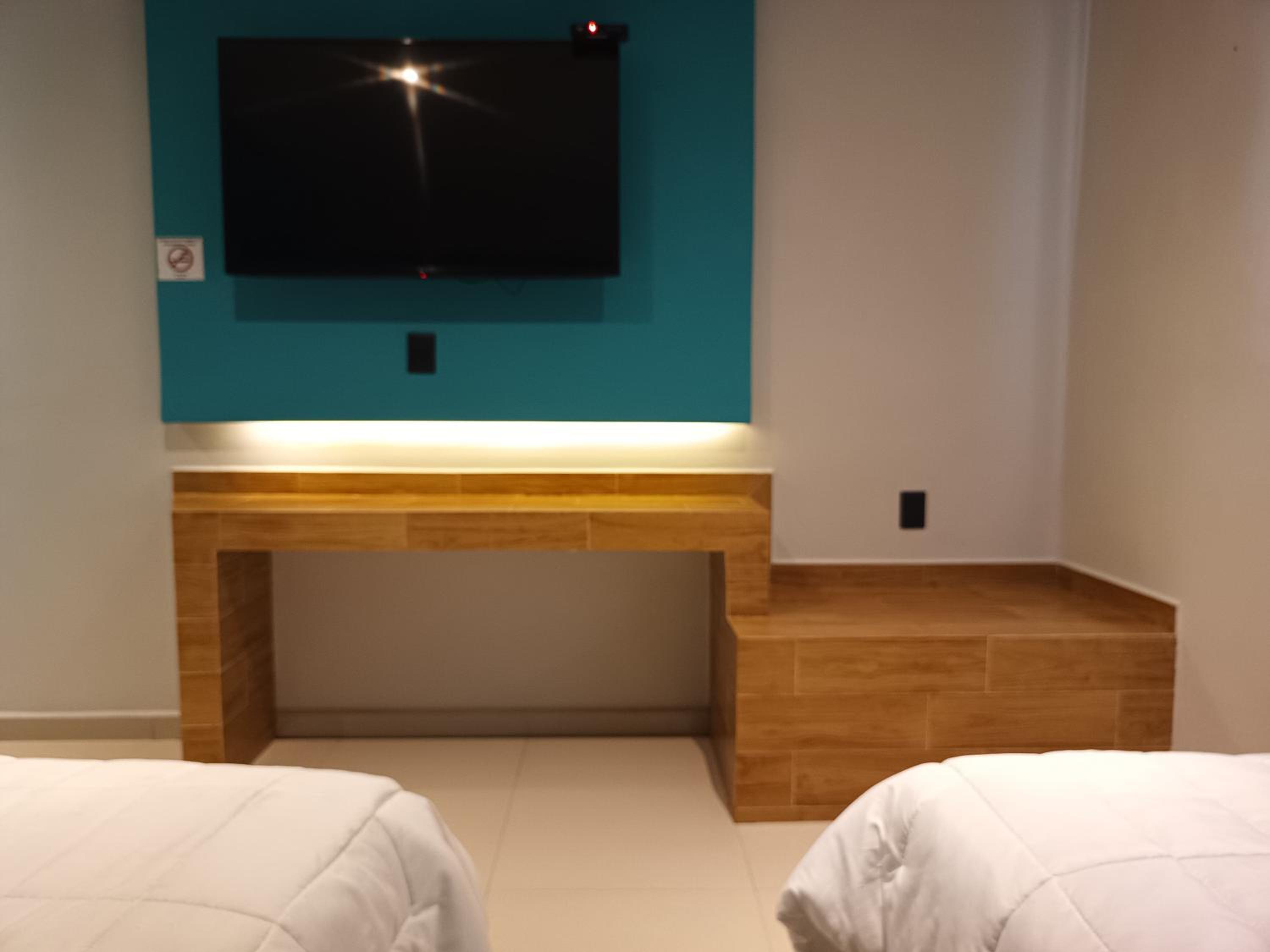 Double Room - Photo 25