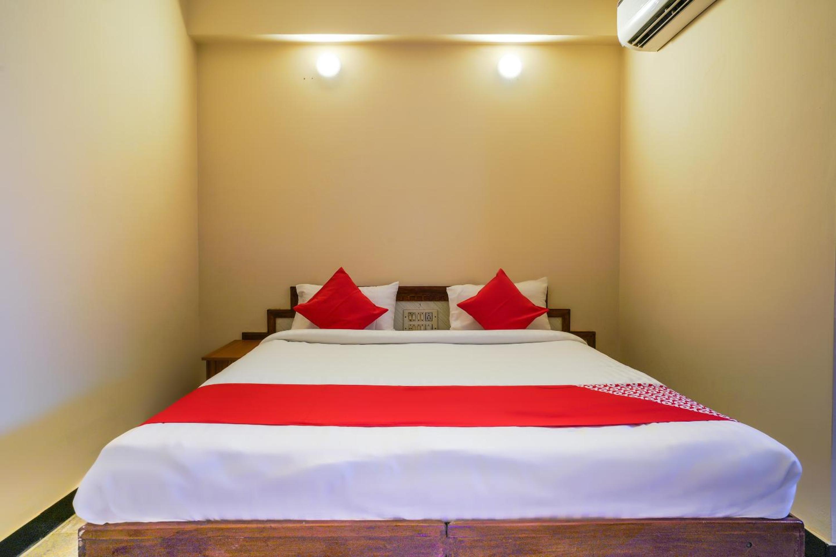 Standard Double Room - Photo 6