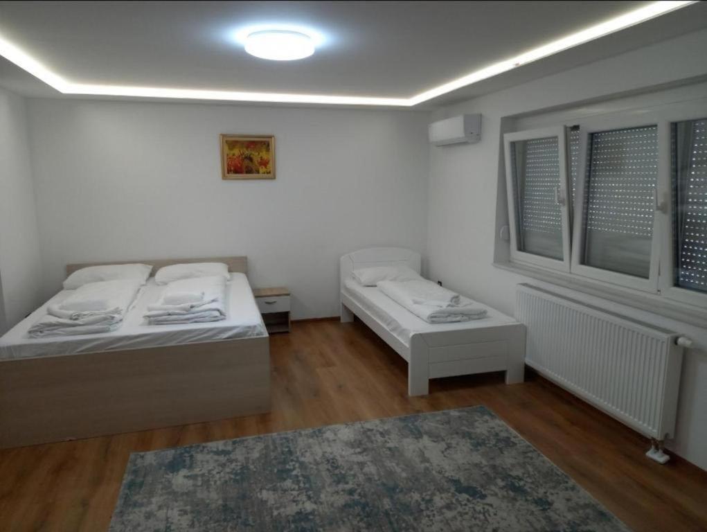 Comfort Triple Room With Shower photo 2