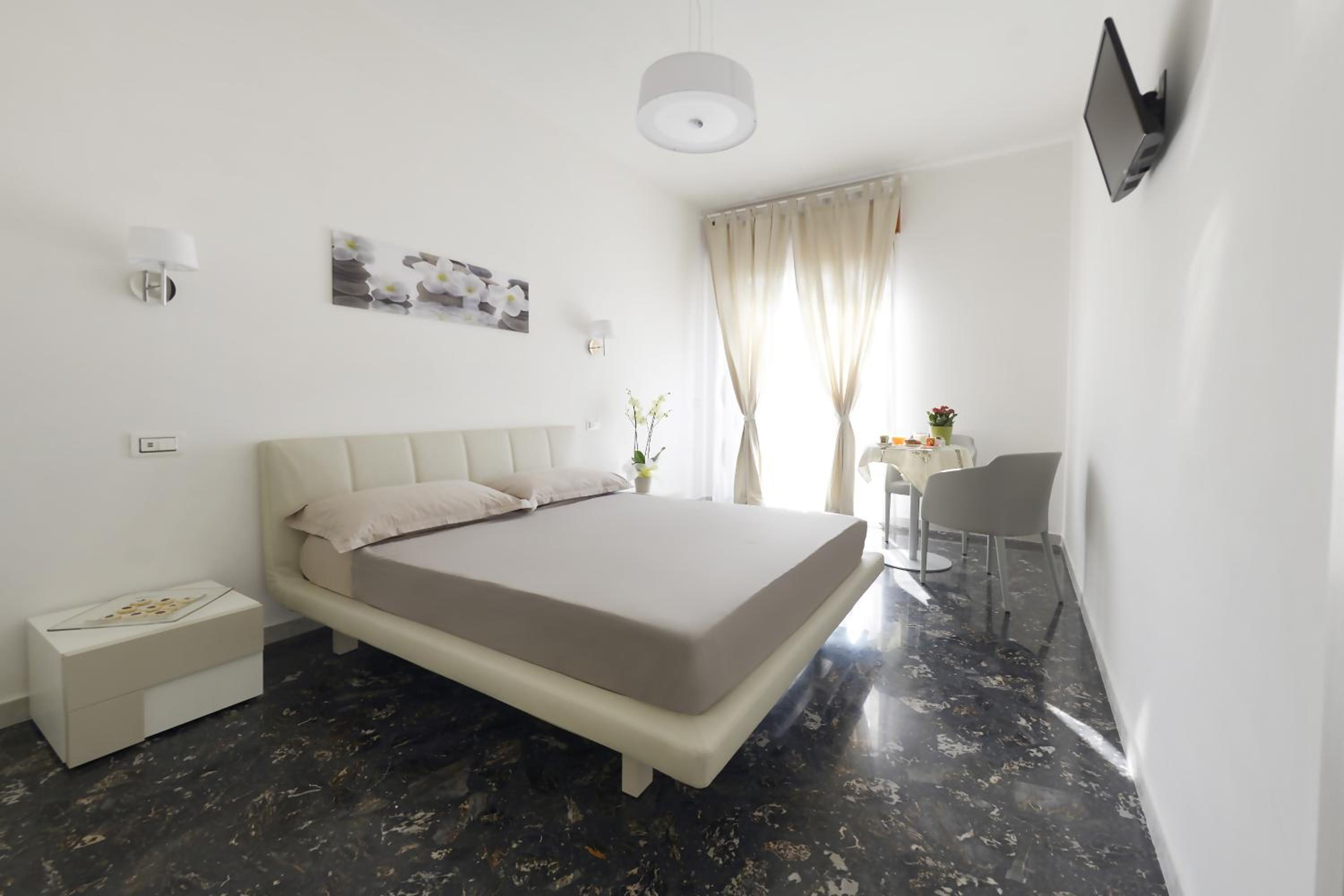 Superior Double Room - Photo 16