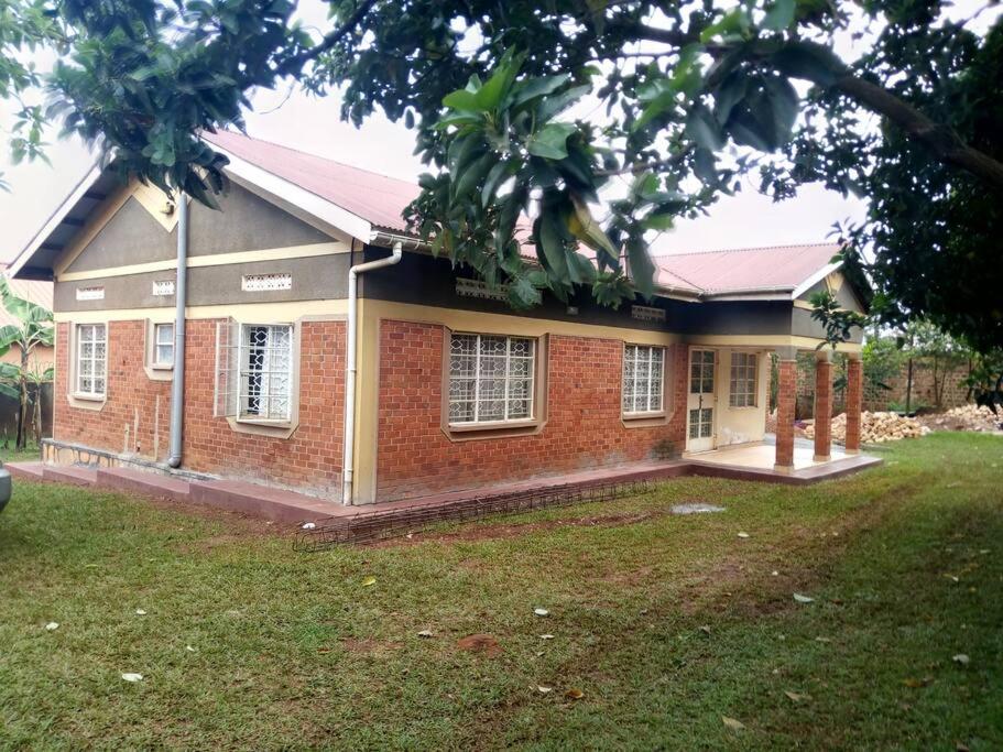Three-Bedroom House photo 1