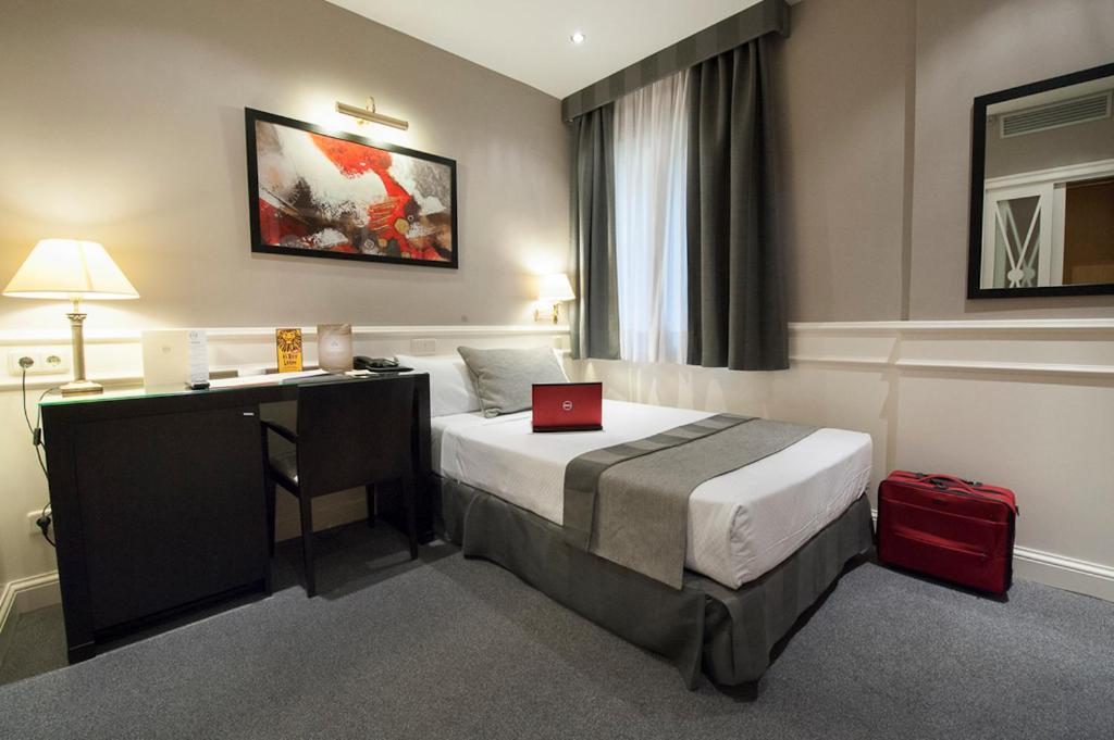 Single Room photo 2