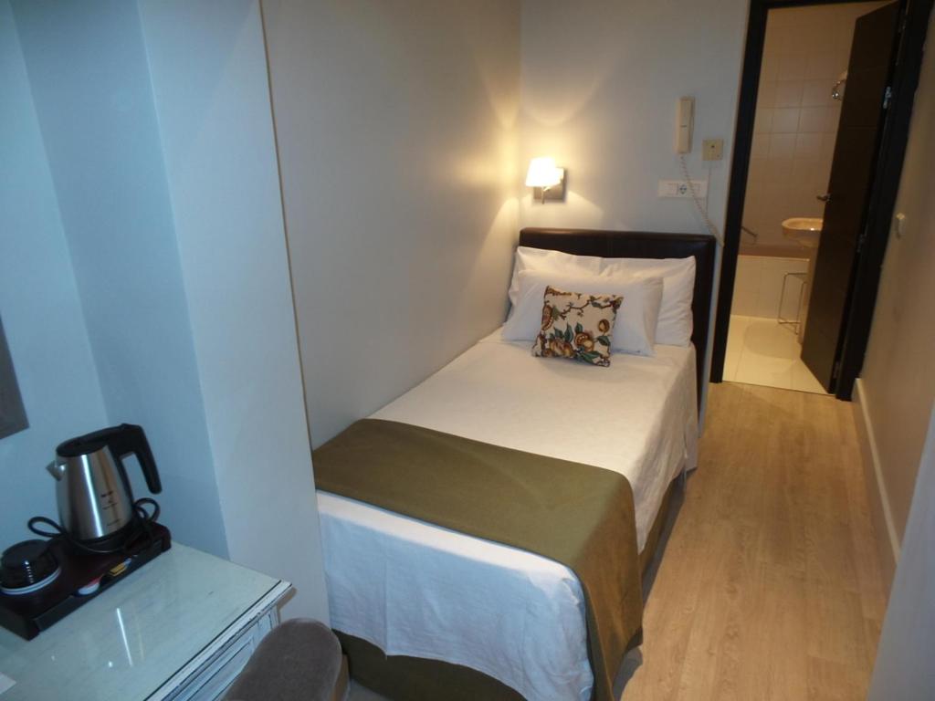 Single Room photo 3