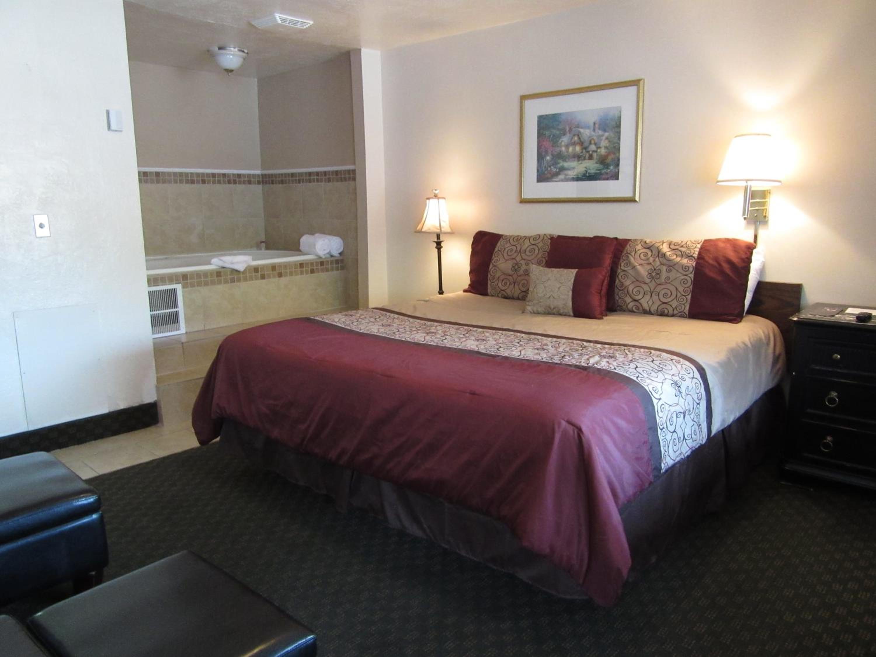 Suite with Jacuzzi photo 3