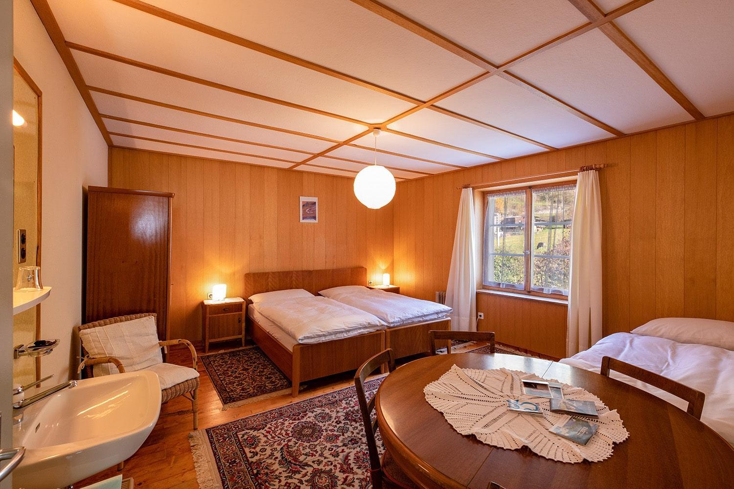Twin Room with Shared Toilet