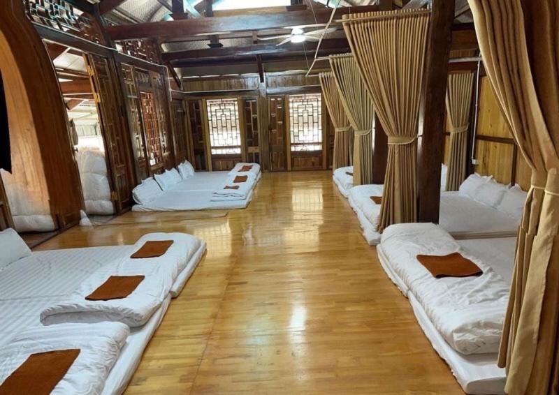 Mixed Dormitory Room